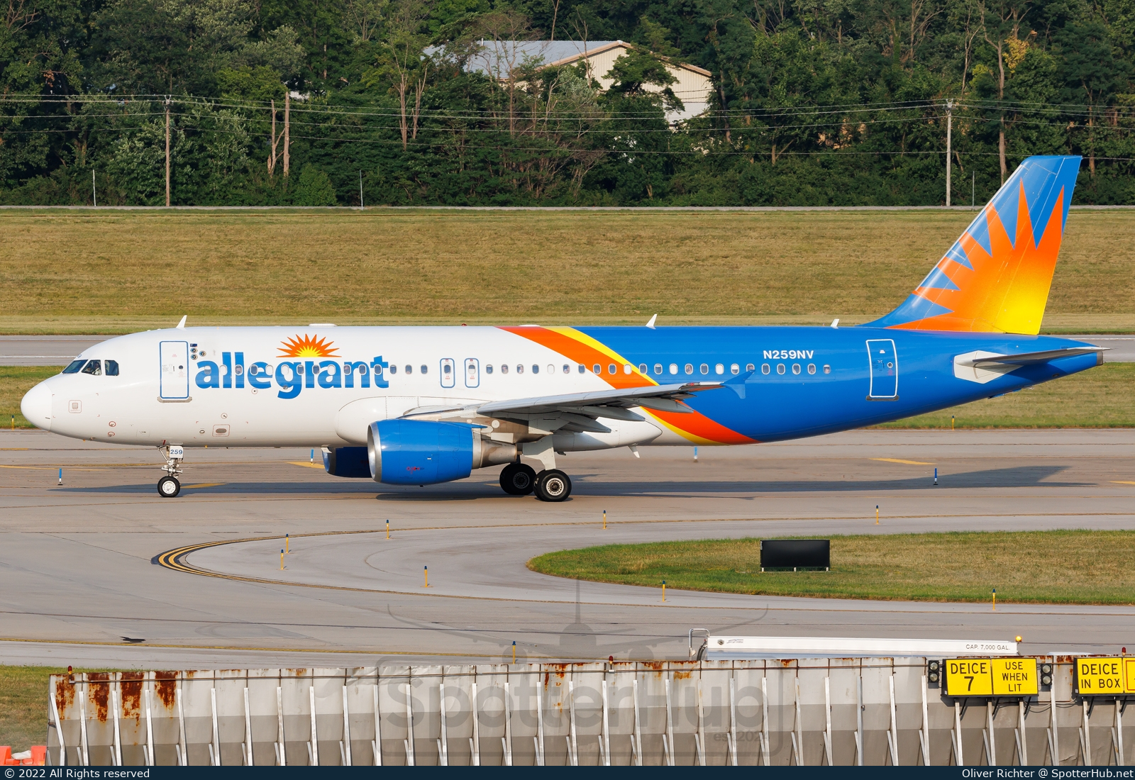 Photo of N259NV - Airbus A320-214 operated by Allegiant Air