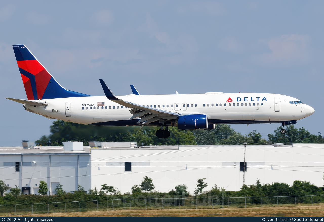 Photo of N3754A - Boeing 737-832 operated by Delta Air Lines