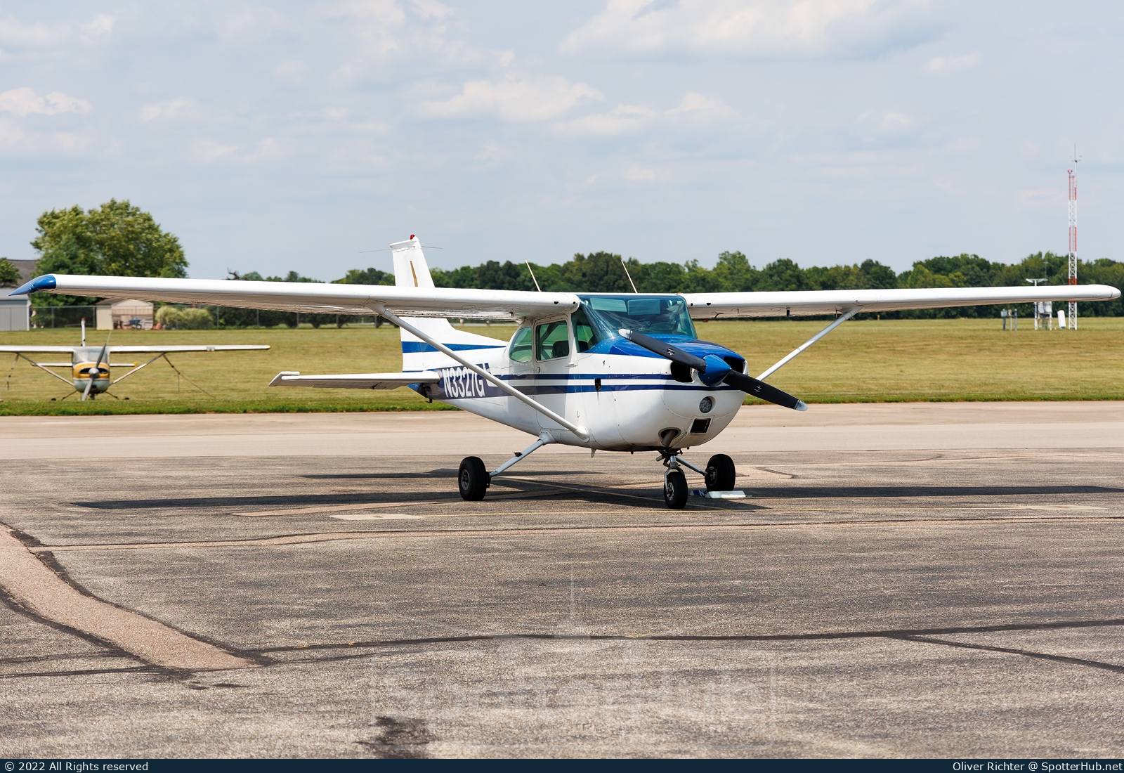 Photo of N3327G - Cessna 172M Skyhawk operated by Whitewater Aviation
