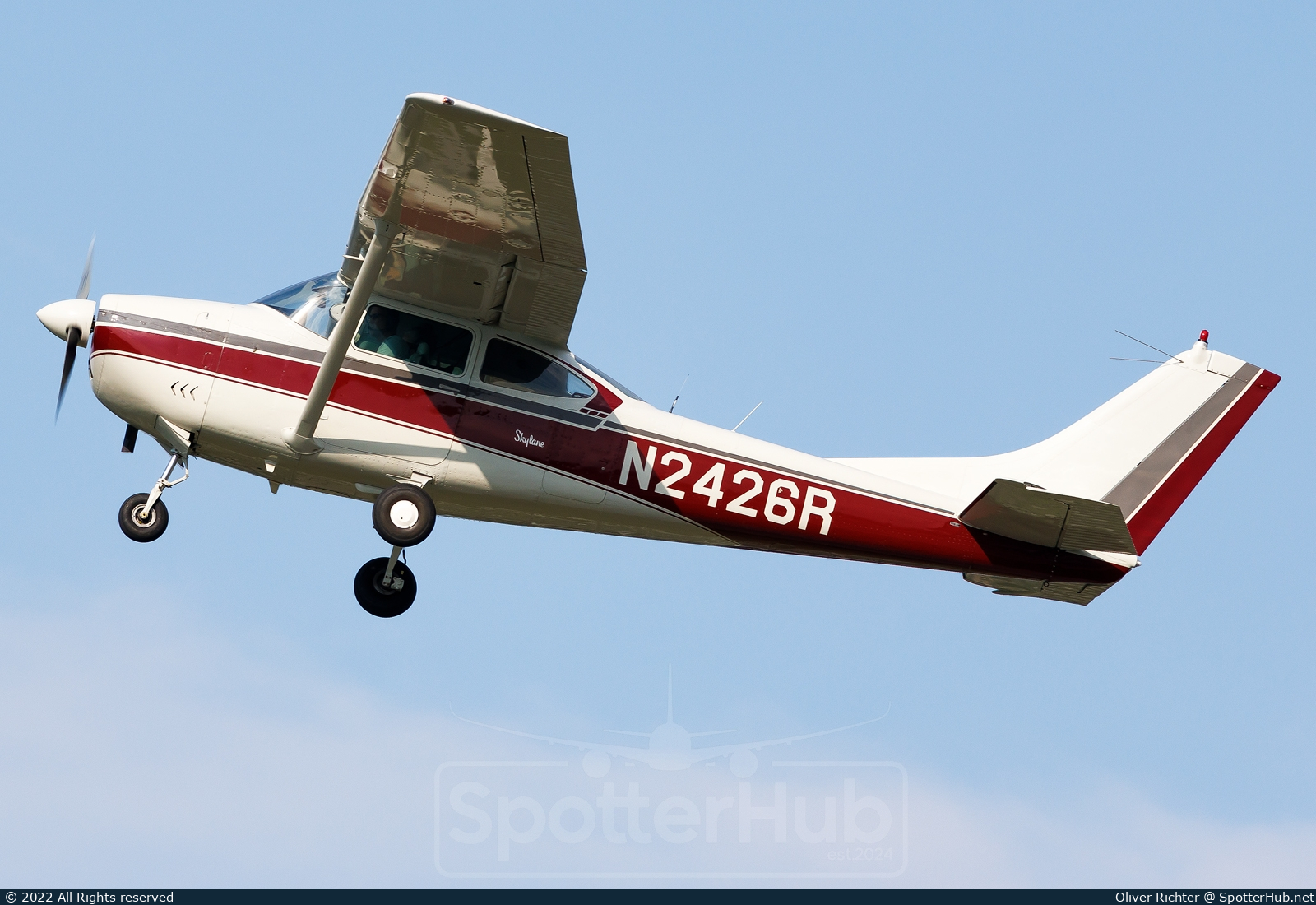 Photo of N2426R - Cessna 182G Skylane operated by Private