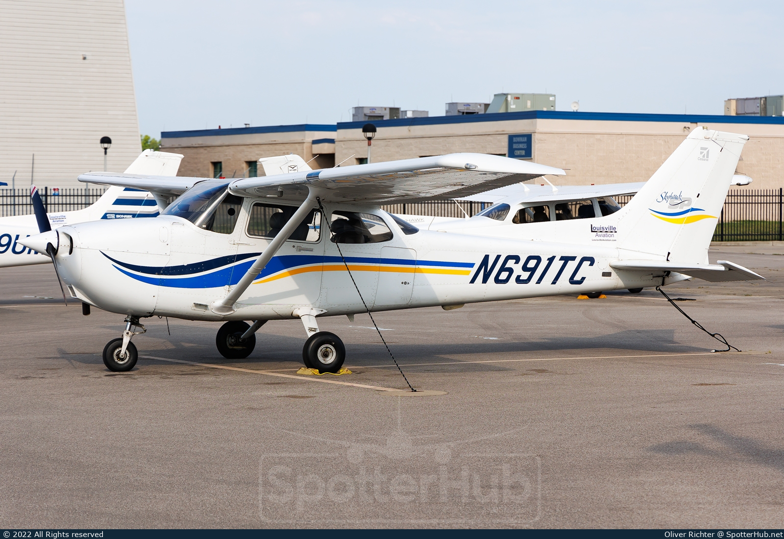 Photo of N691TC - Cessna 172S Skyhawk SP operated by Louisville Aviation