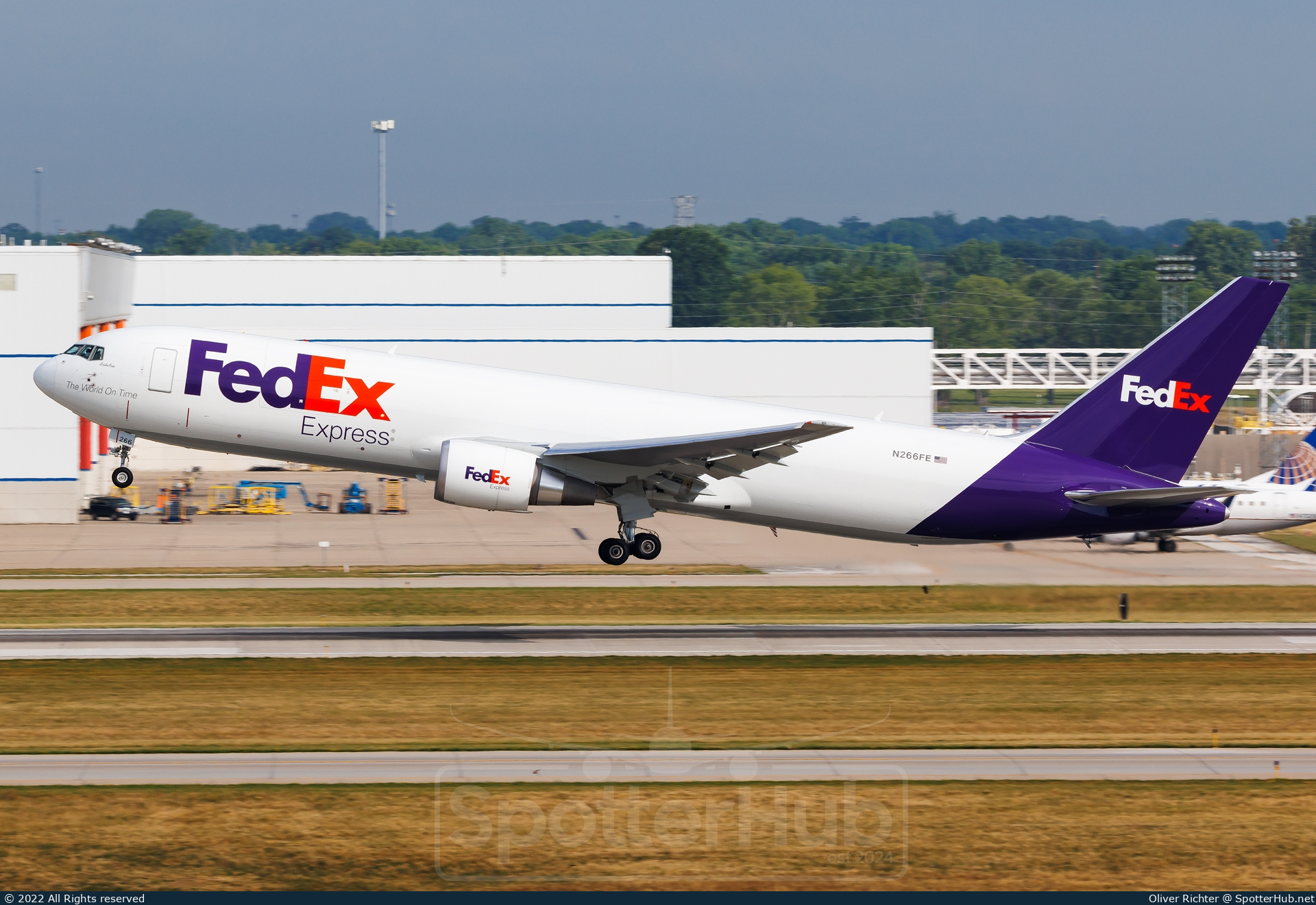 Photo of N266FE - Boeing 767-300F operated by FedEx