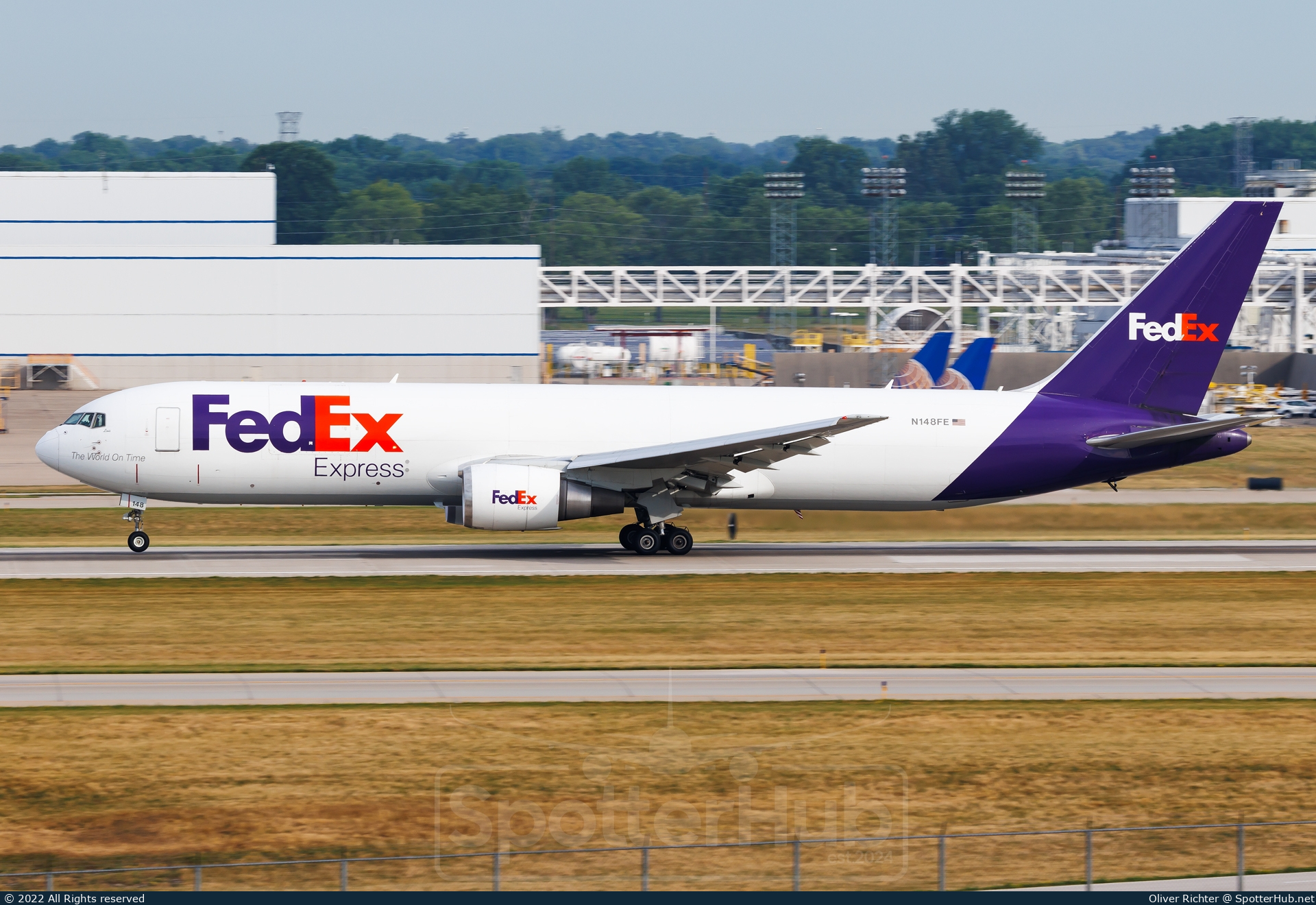 Photo of N148FE - Boeing 767-3S2F operated by FedEx