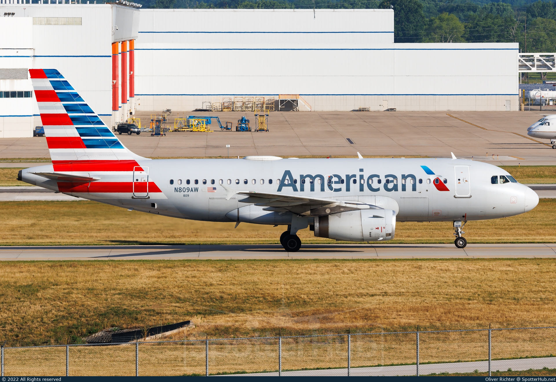 Photo of N809AW - Airbus A319-132 operated by American Airlines