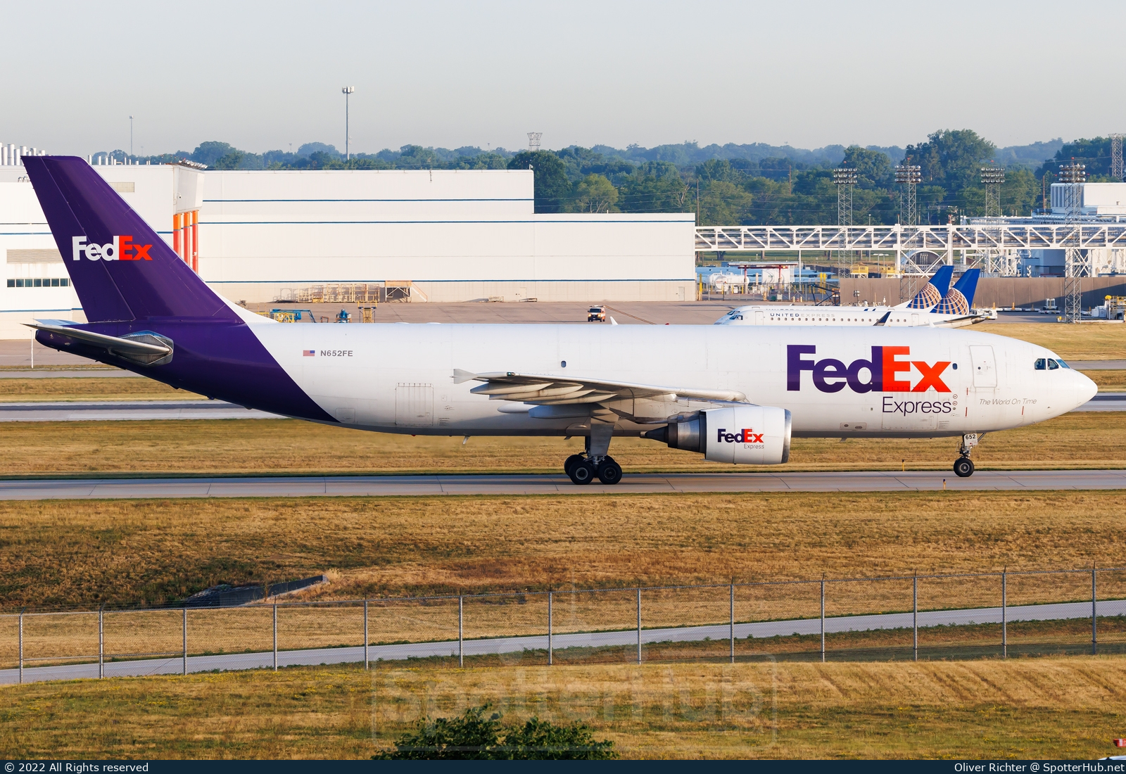 Photo of N652FE - Airbus A300F4-605R operated by FedEx