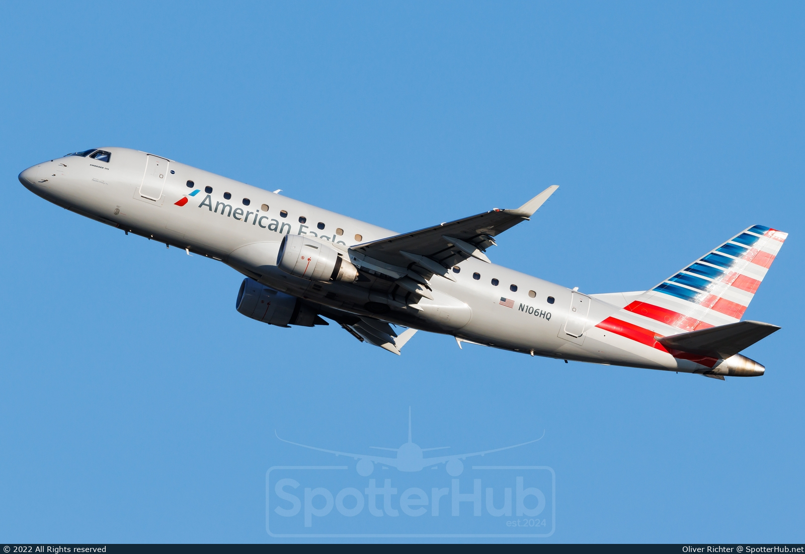 Photo of N106HQ - Embraer ERJ-175LR operated by American Eagle (opb Republic Airways)