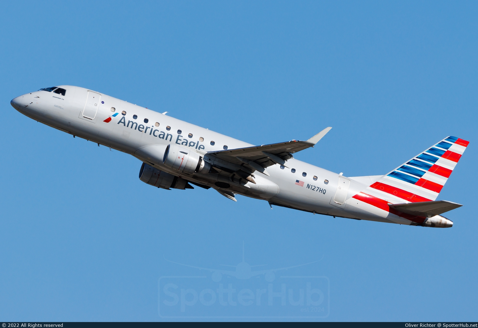 Photo of N127HQ - Embraer ERJ-175LR operated by American Eagle (opb Republic Airways)