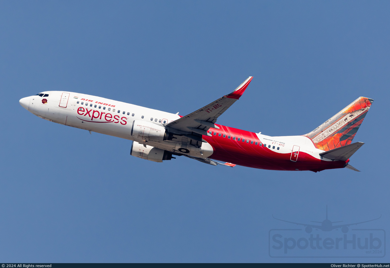 Photo of VT-AYC - Boeing 737-8HG operated by Air India Express