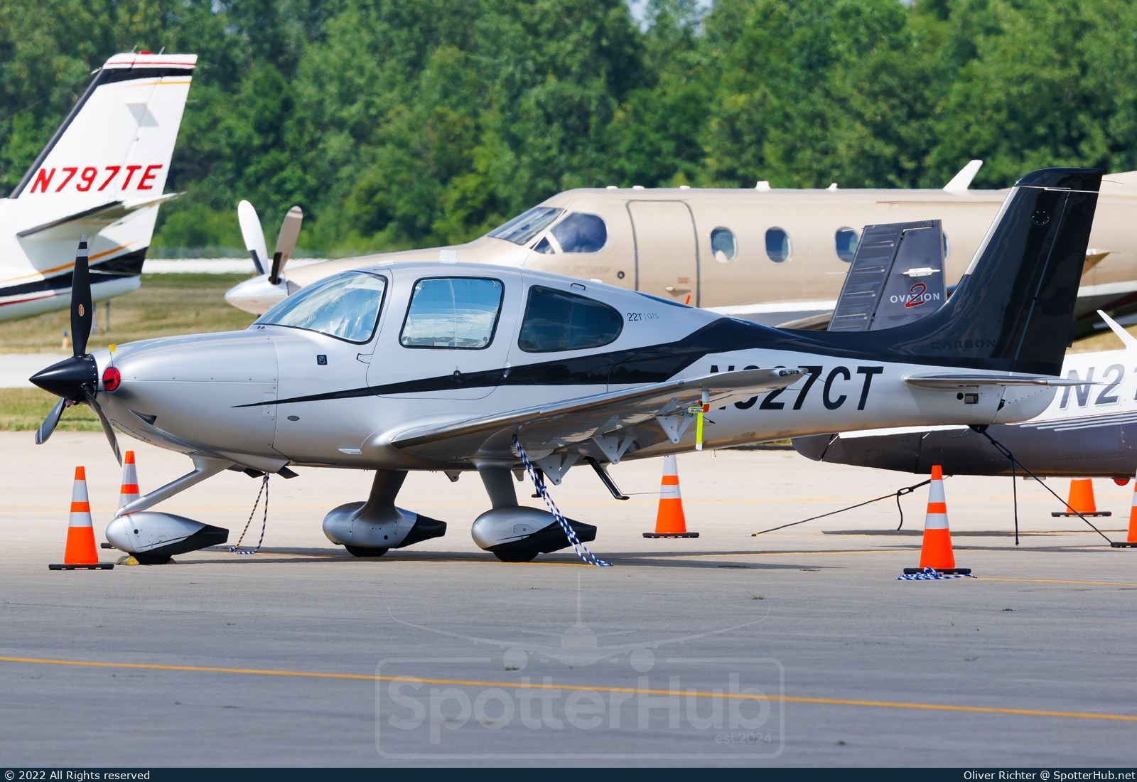 Photo of N827CT - Cirrus SR22T G6 GTS operated by Private
