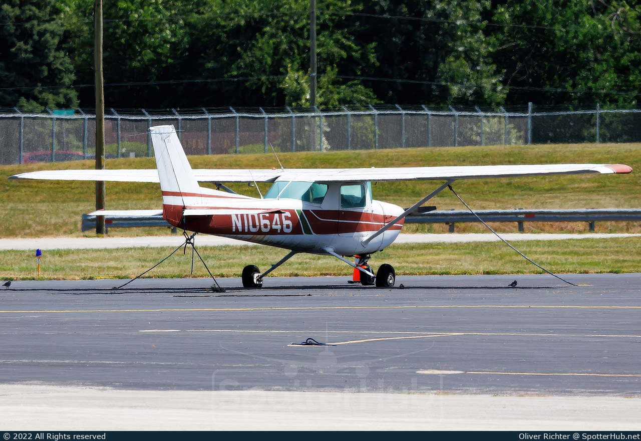 Photo of N10646 - Cessna 150L operated by Private