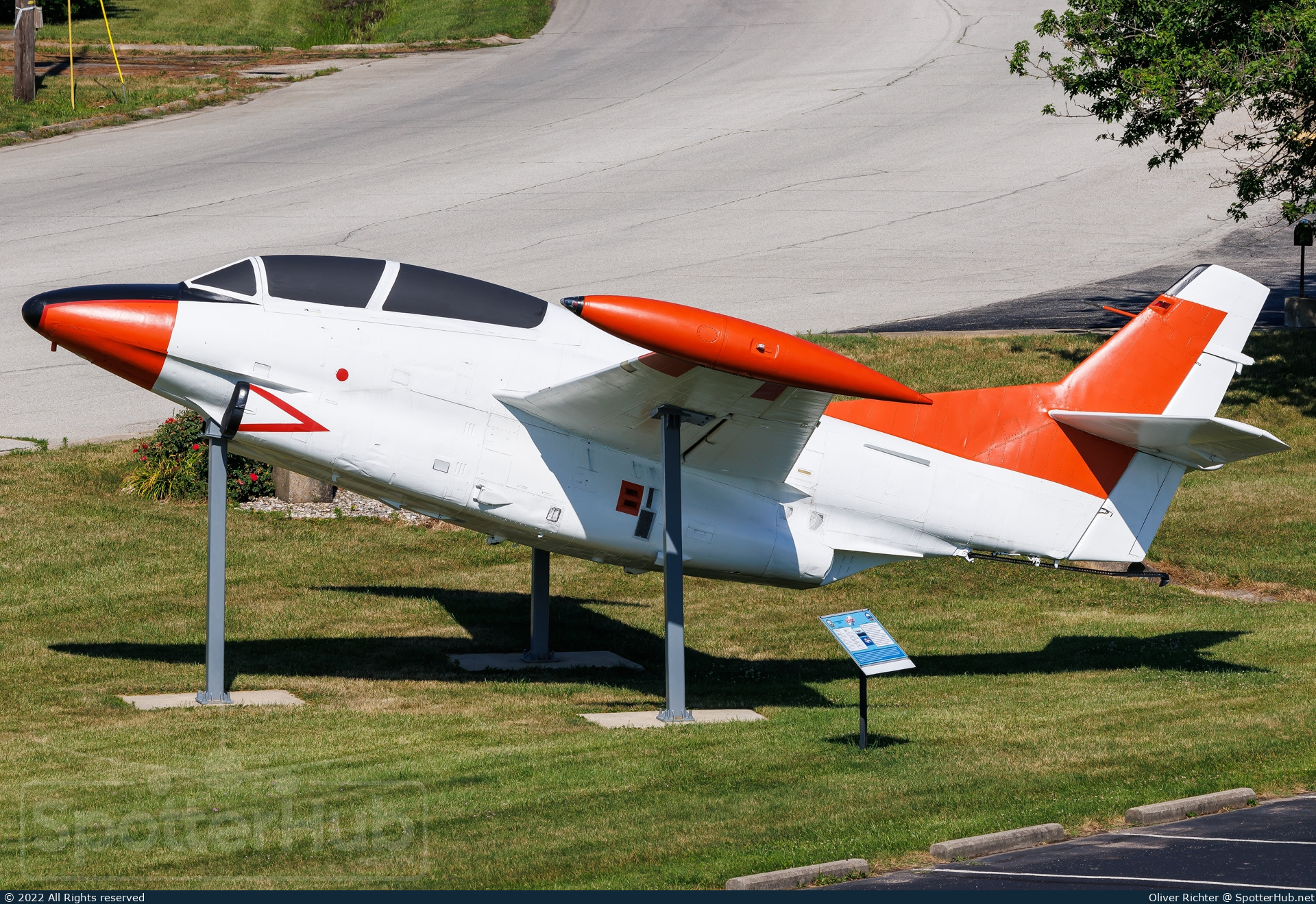 Photo of 158583 - North American T-2C Buckeye operated by US Navy