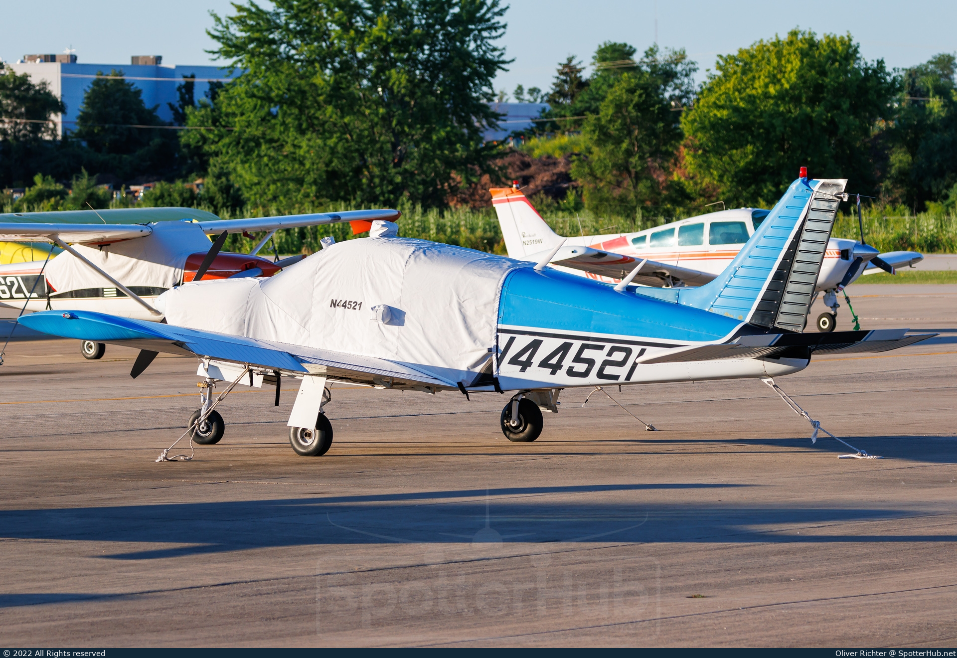 Photo of N44521 - Piper PA-28R-200 Cherokee Arrow II operated by Private