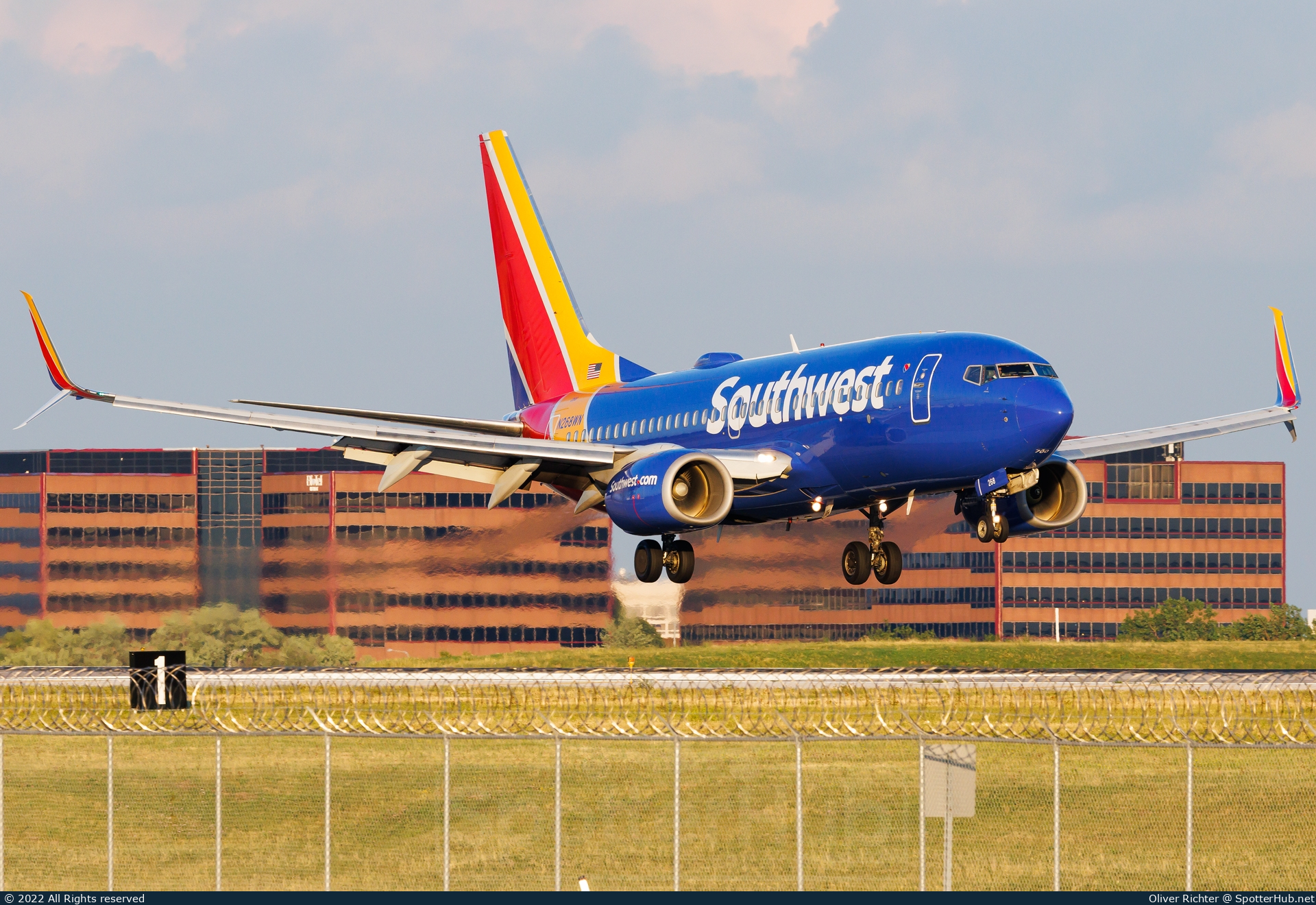 Photo of N268WN - Boeing 737-7H4 operated by Southwest Airlines