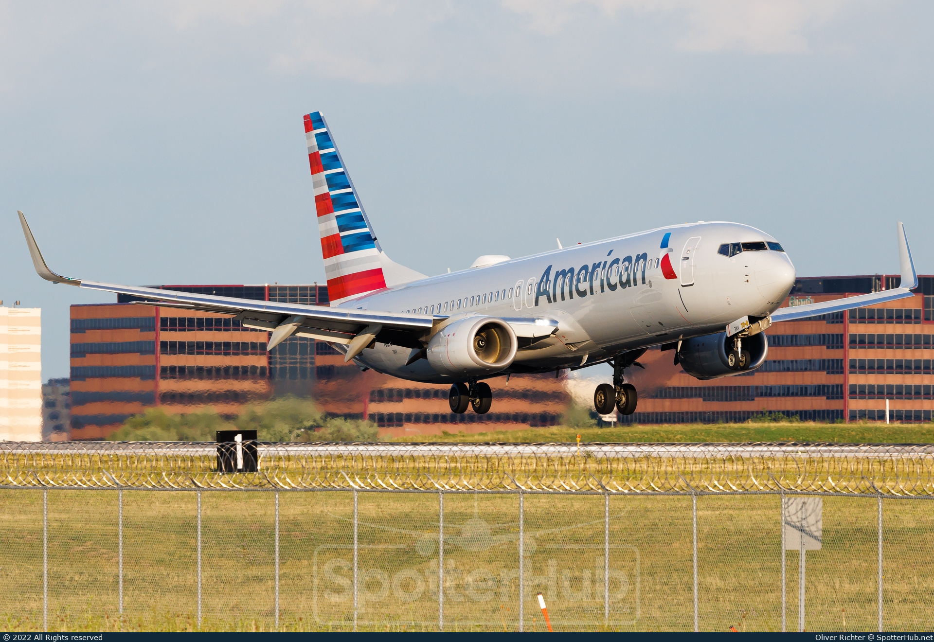Photo of N200NV - Boeing 737-823 operated by American Airlines