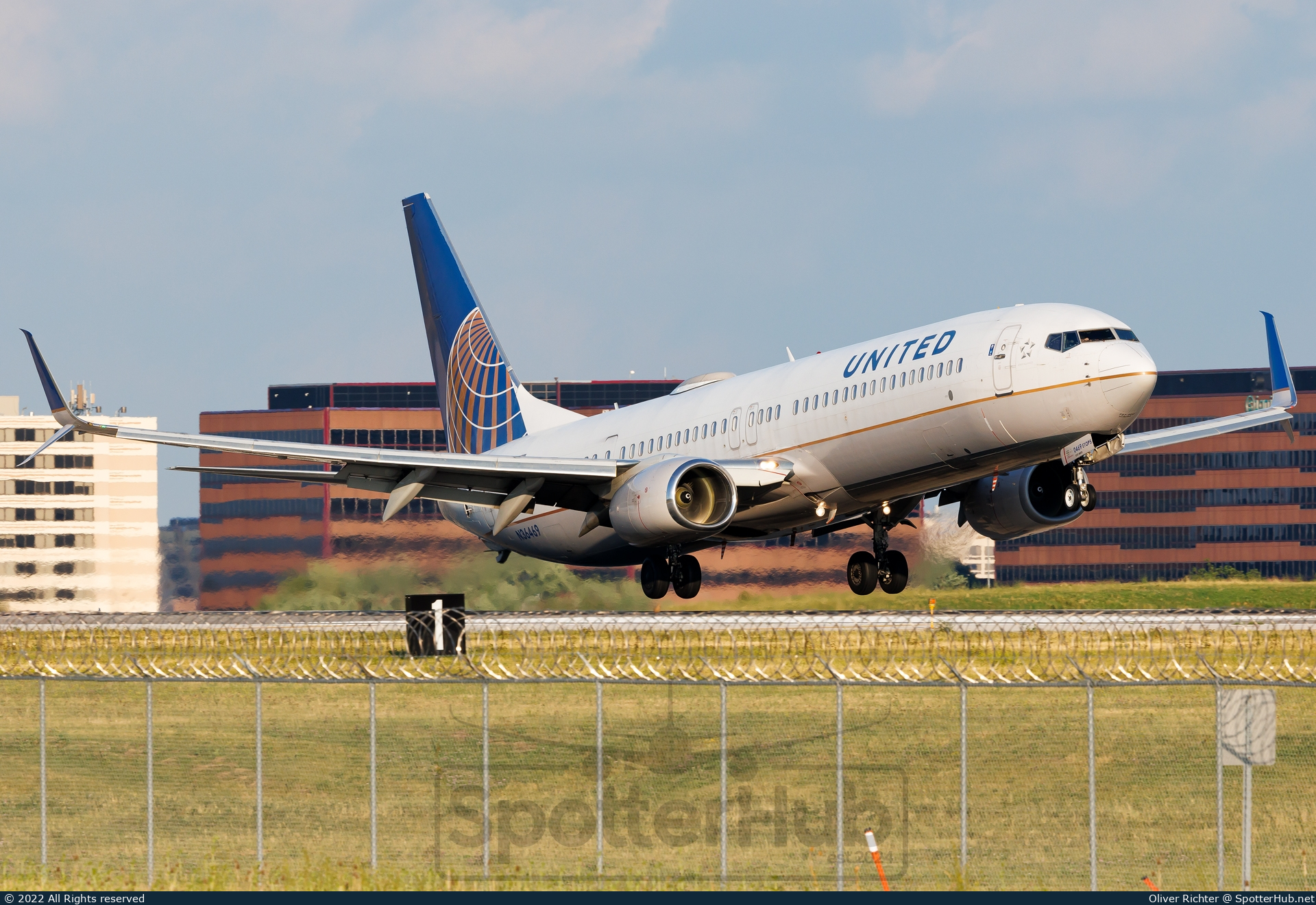 Photo of N36469 - Boeing 737-924(ER) operated by United Airlines