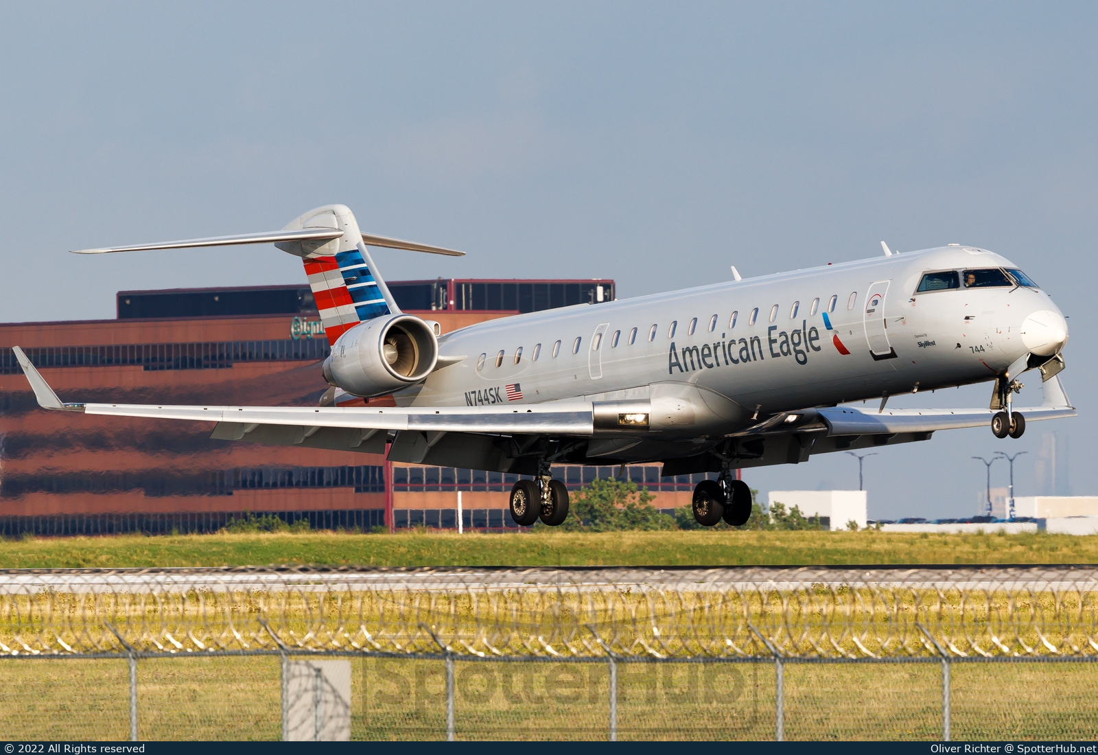 Photo of N744SK - Bombardier CRJ-701ER operated by American Eagle (opb SkyWest Airlines)