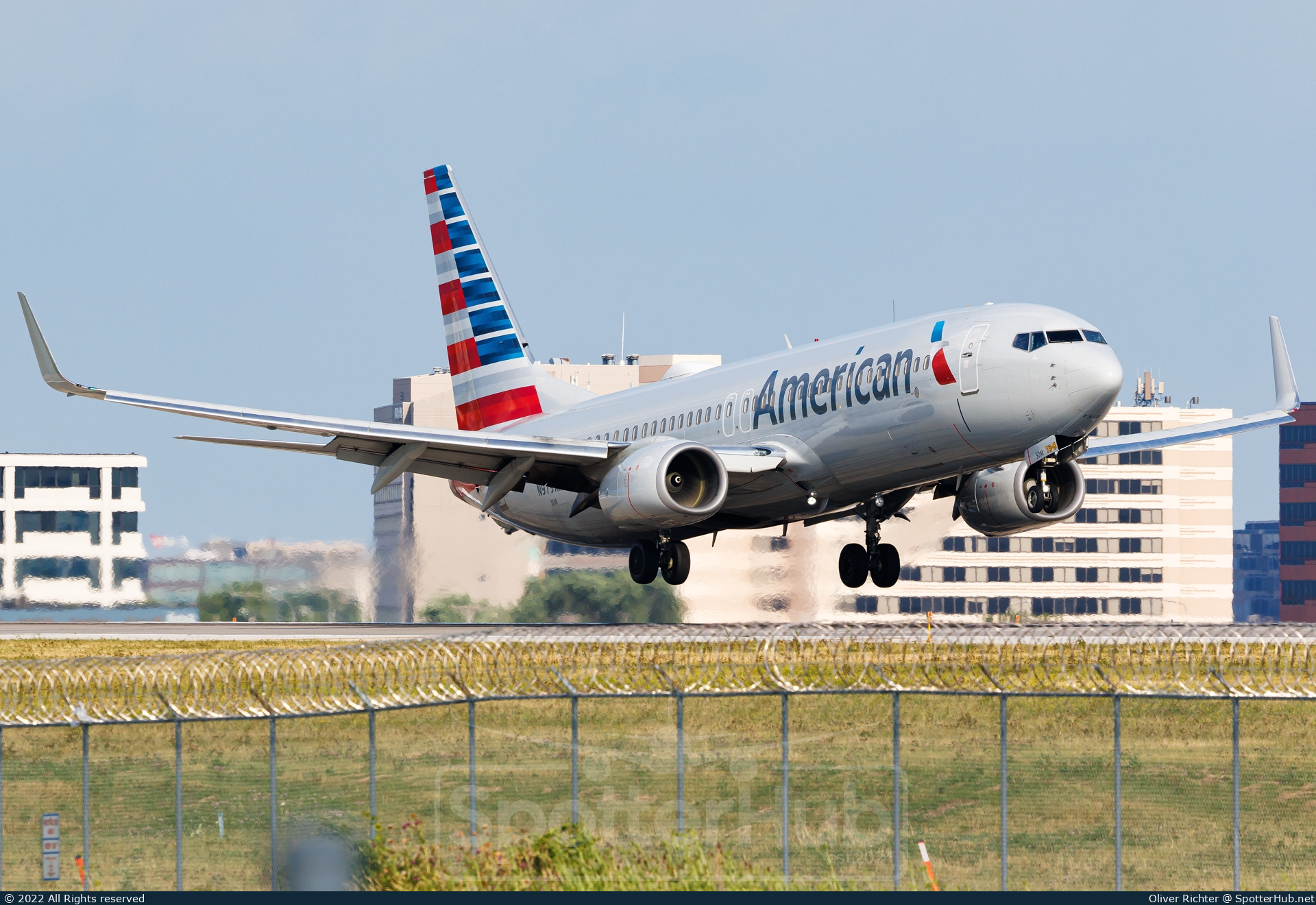 Photo of N979AN - Boeing 737-823 operated by American Airlines