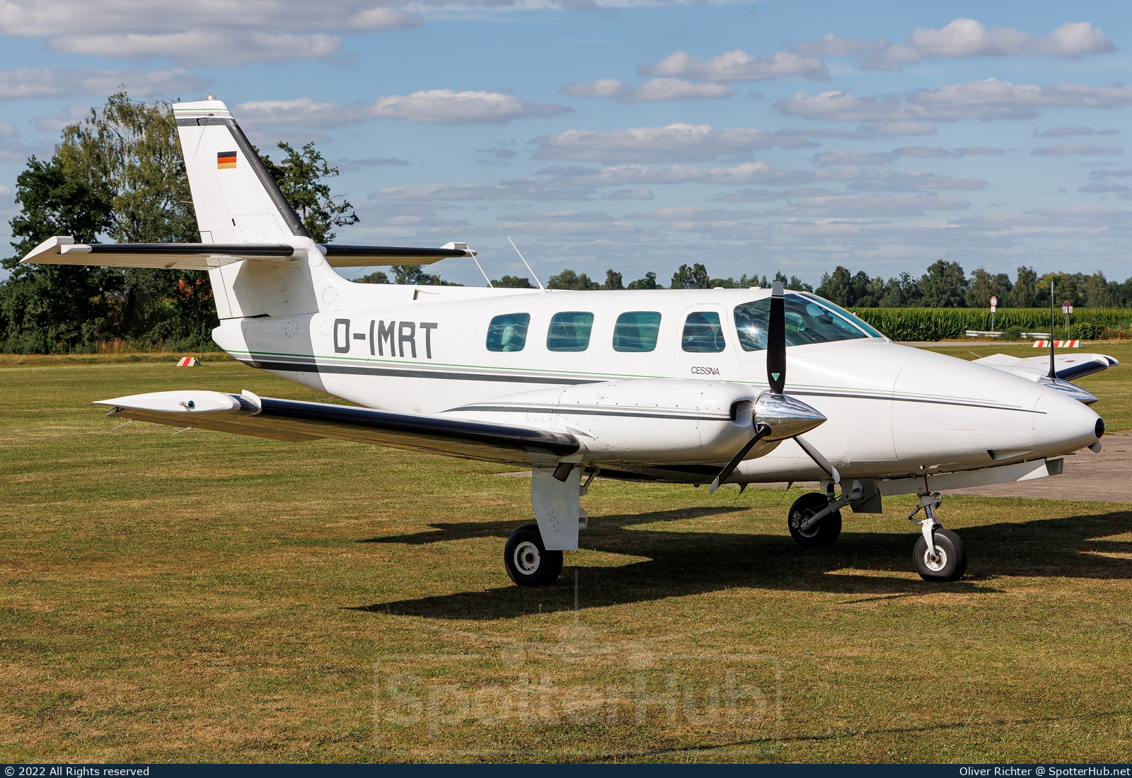 Photo of D-IMRT - Cessna T303 Crusader operated by Private