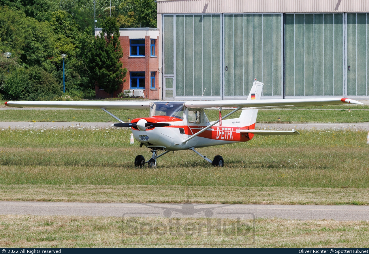 Photo of D-ETFK - Reims-Cessna F152 operated by TFC Flight Training