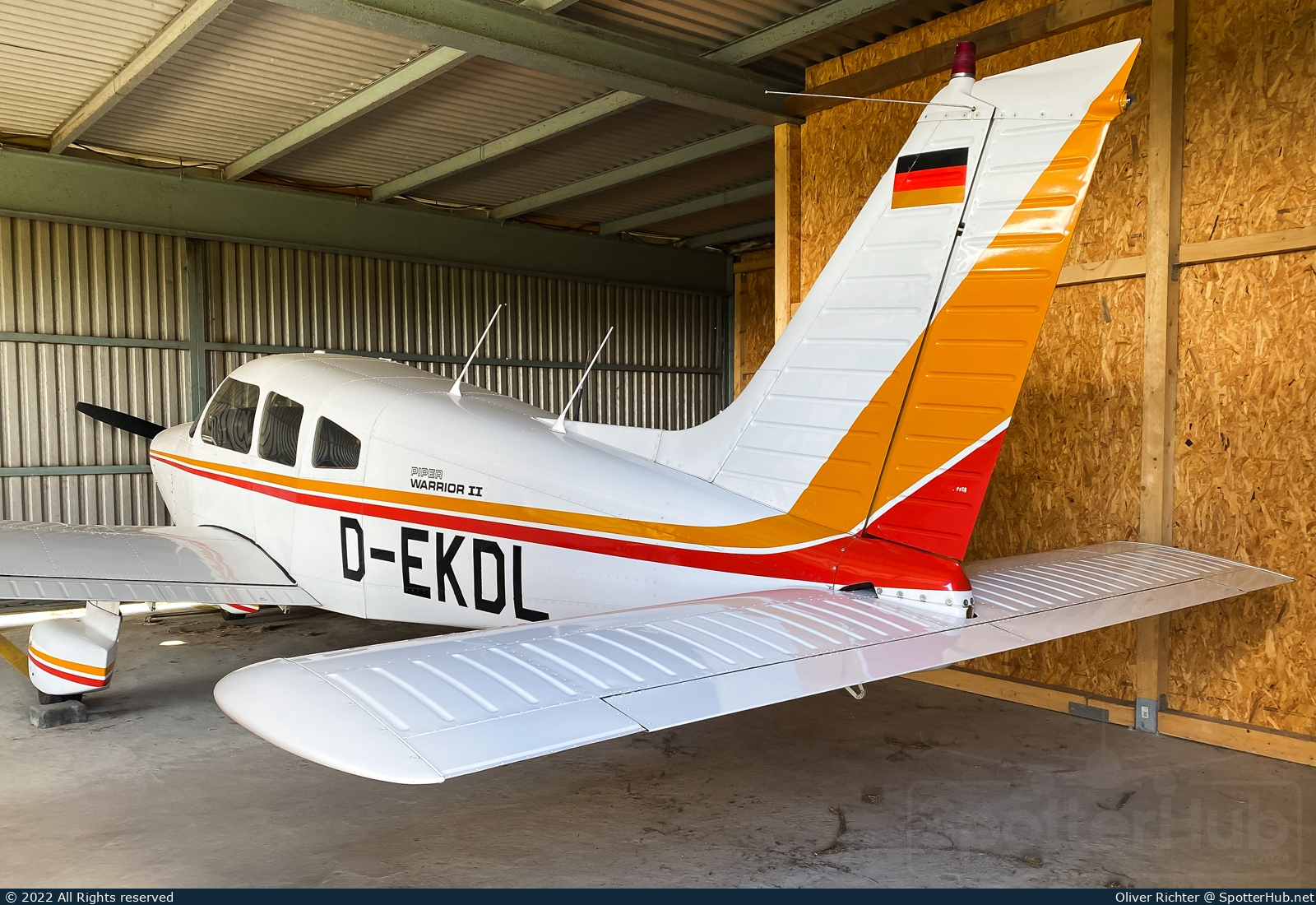 Photo of D-EKDL - Piper PA-28-161 Warrior II operated by Private