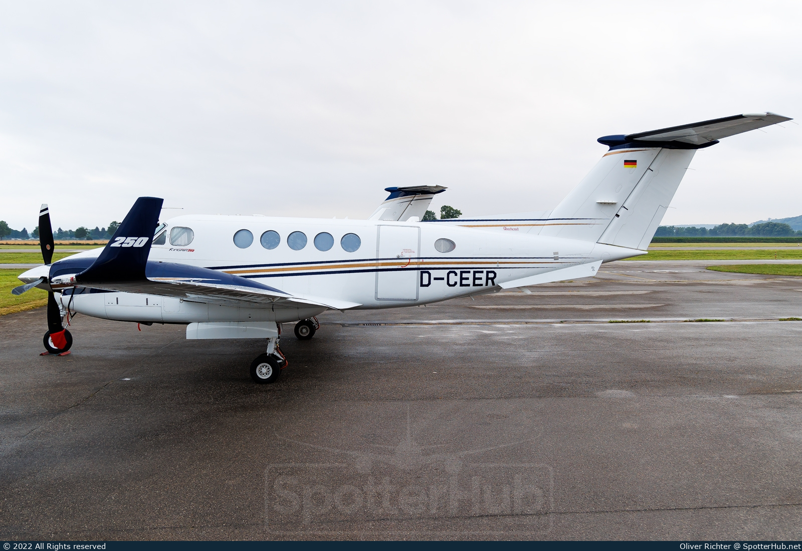 Photo of D-CEER - Beechcraft B200GT Super King Air 250 operated by Private