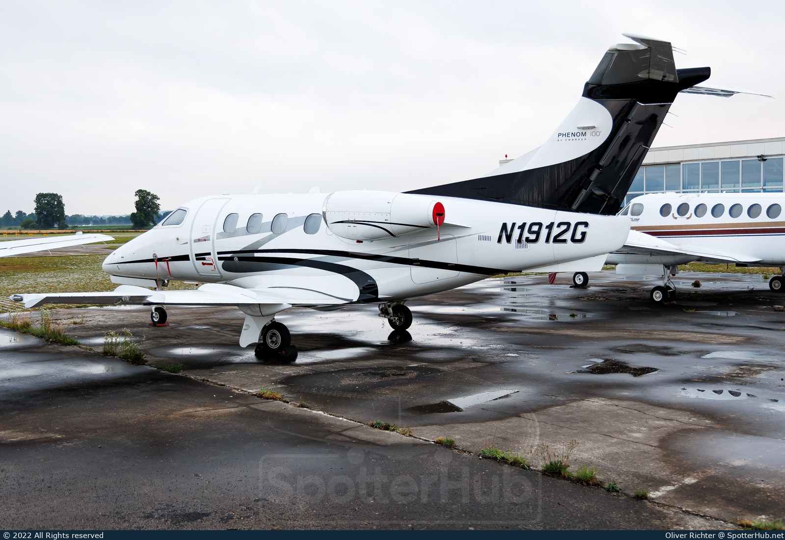 Photo of N1912G - Embraer Phenom 100 operated by Private