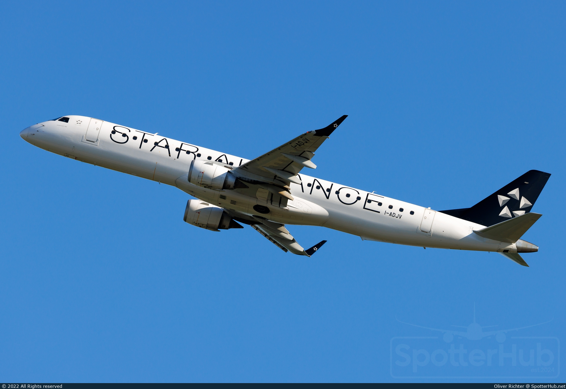 Photo of I-ADJV - Embraer ERJ-195LR operated by Air Dolomiti