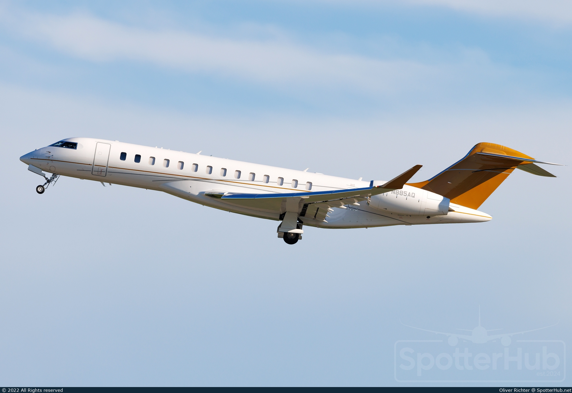 Photo of N885AQ - Bombardier Global 7500 operated by Executive Jet Management