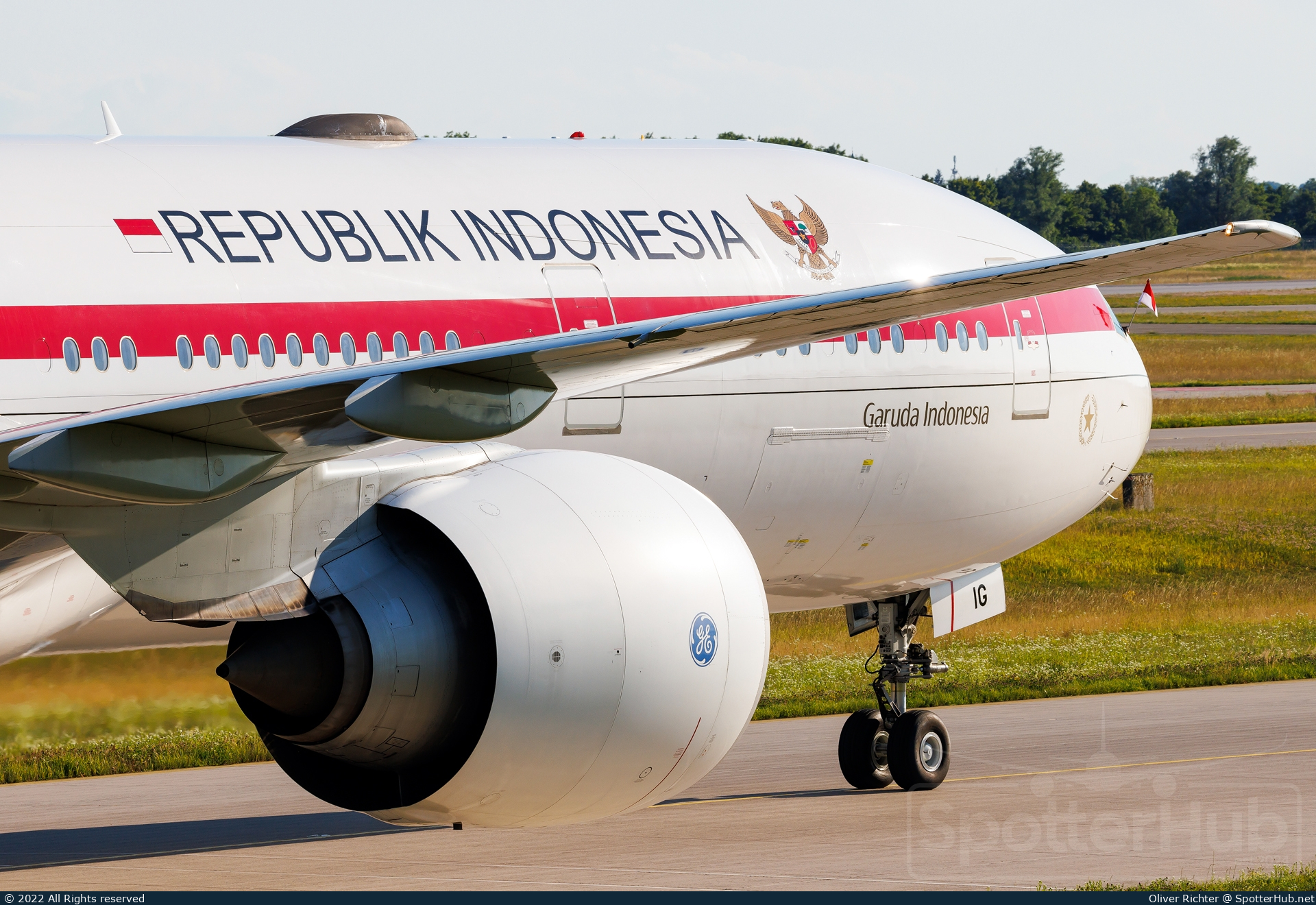 Photo of PK-GIG - Boeing 777-3U3(ER) operated by Government of Indonesia (opb Garuda Indonesia)