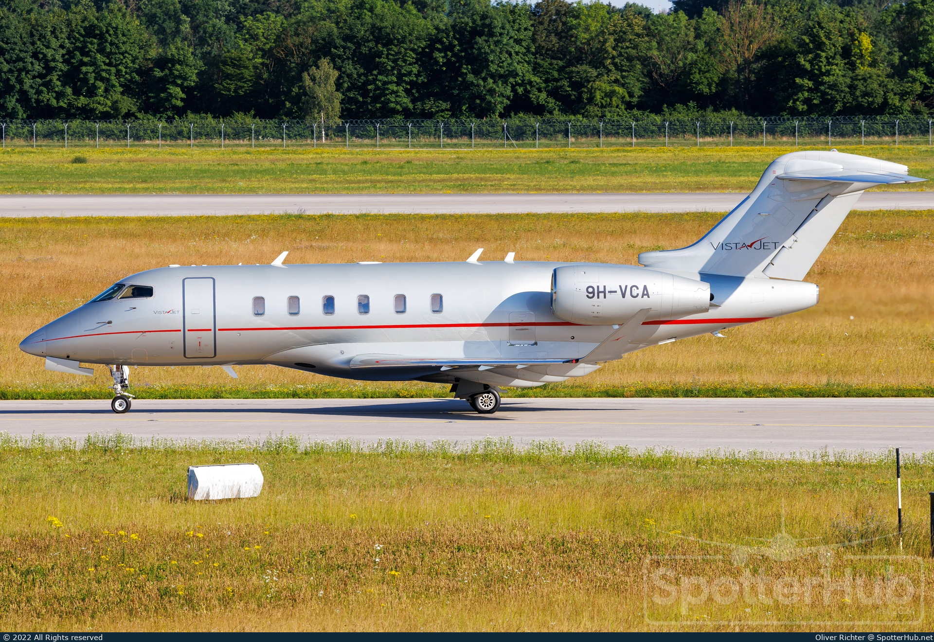Photo of 9H-VCA - Bombardier Challenger 350 operated by VistaJet