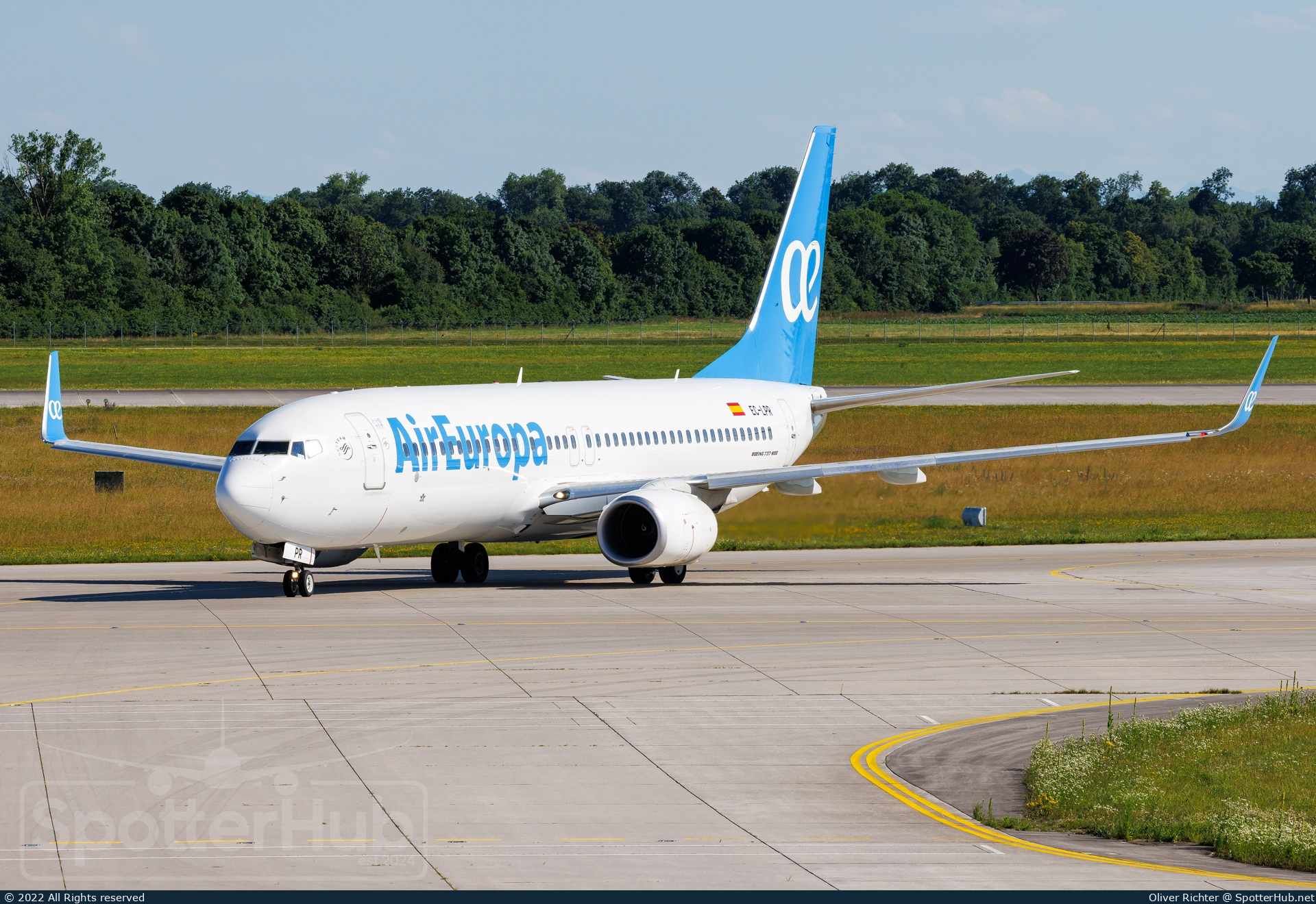 Photo of EC-LPR - Boeing 737-85P operated by Air Europa