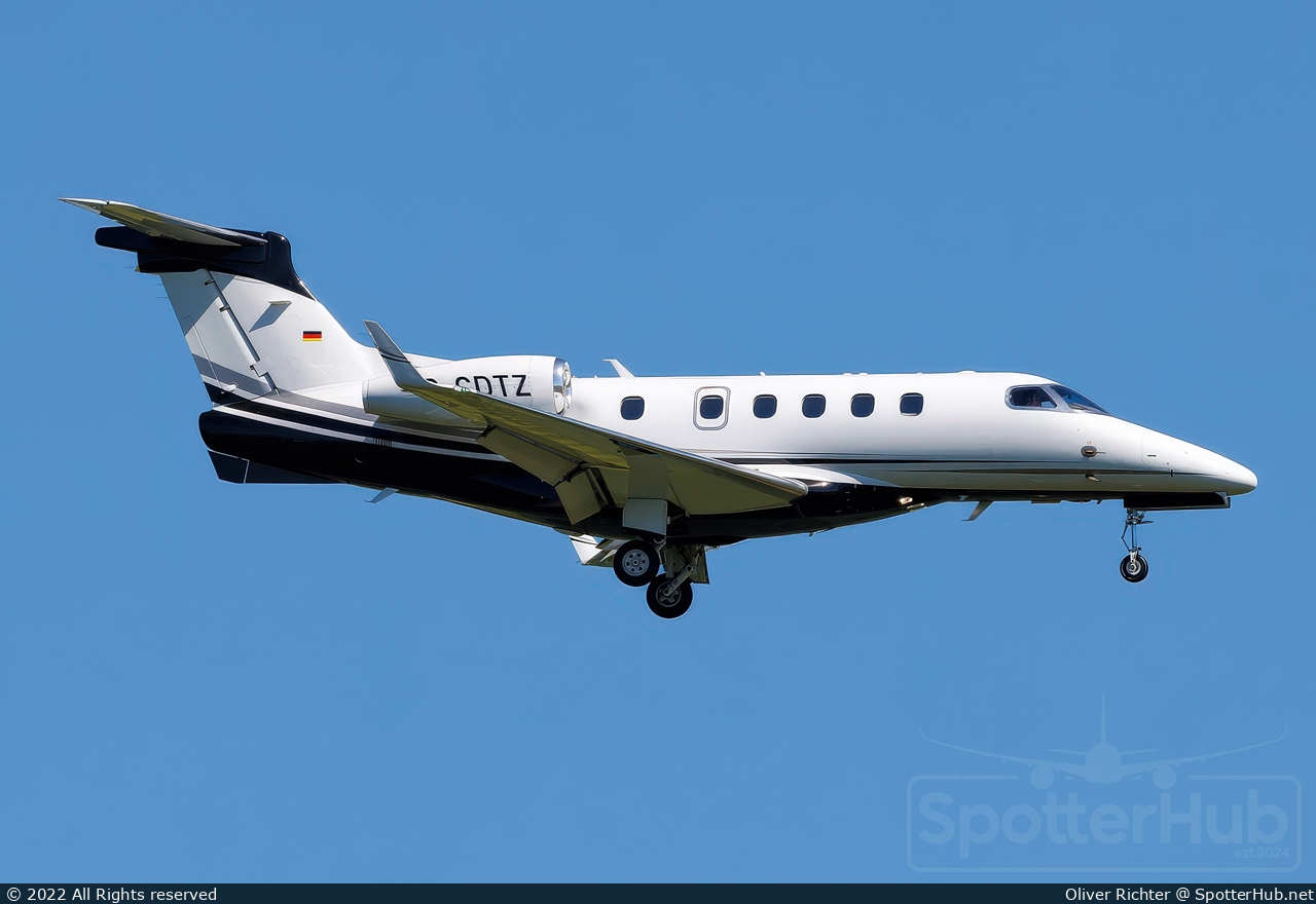 Photo of D-CDTZ - Embraer Phenom 300 operated by Dietz Group