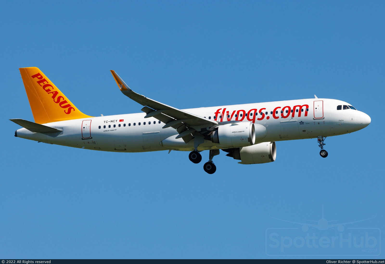 Photo of TC-NCY - Airbus A320-251N operated by Pegasus Airlines