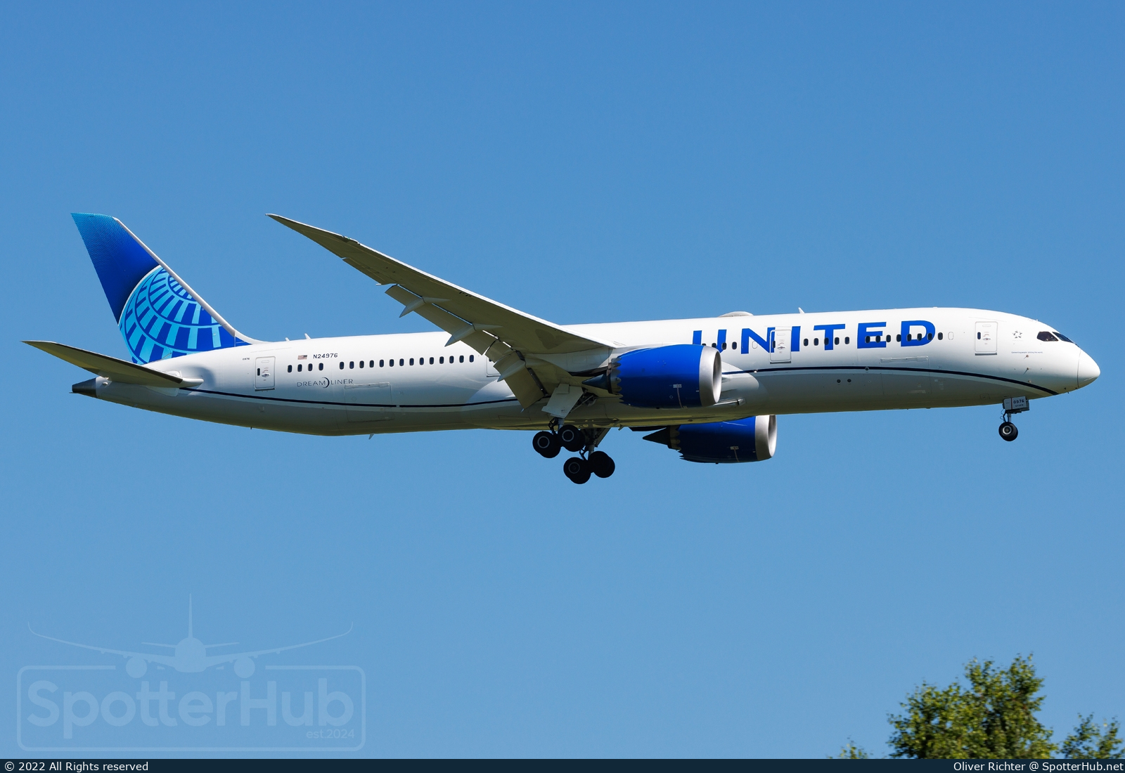 Photo of N24976 - Boeing 787-9 Dreamliner operated by United Airlines
