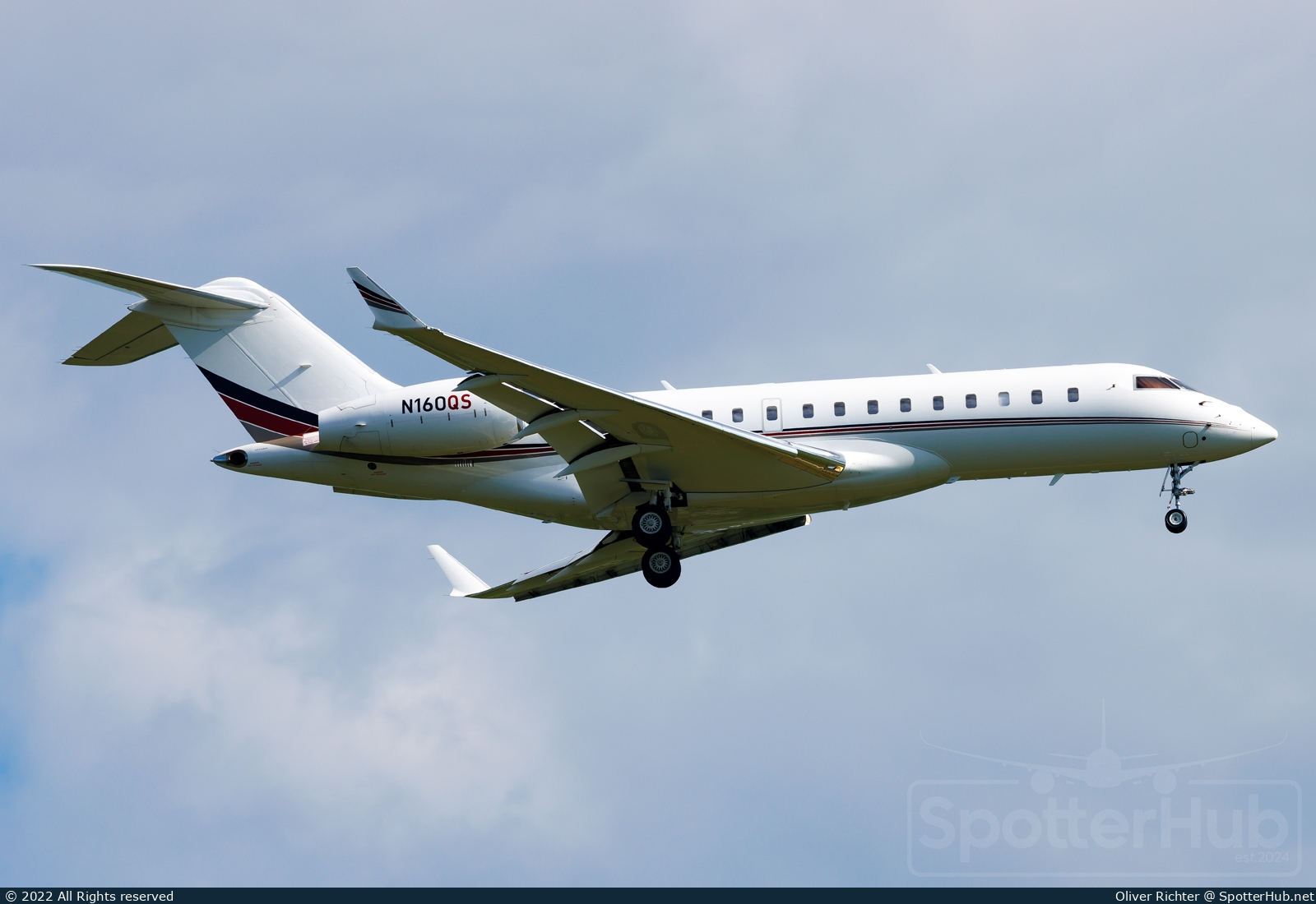 Photo of N160QS - Bombardier Global 6000 operated by NetJets