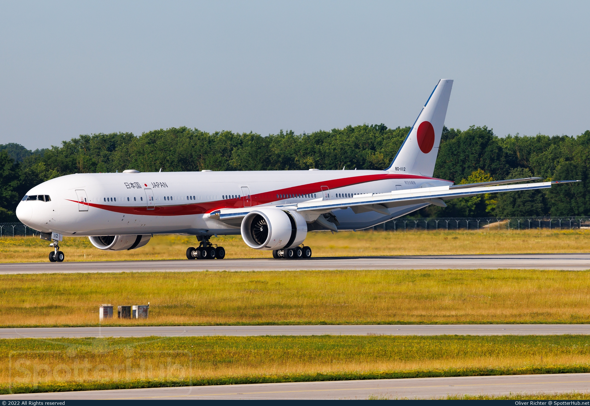 Photo of 80-1112 - Boeing 777-3SB(ER) operated by Japan Air Self-Defense Force