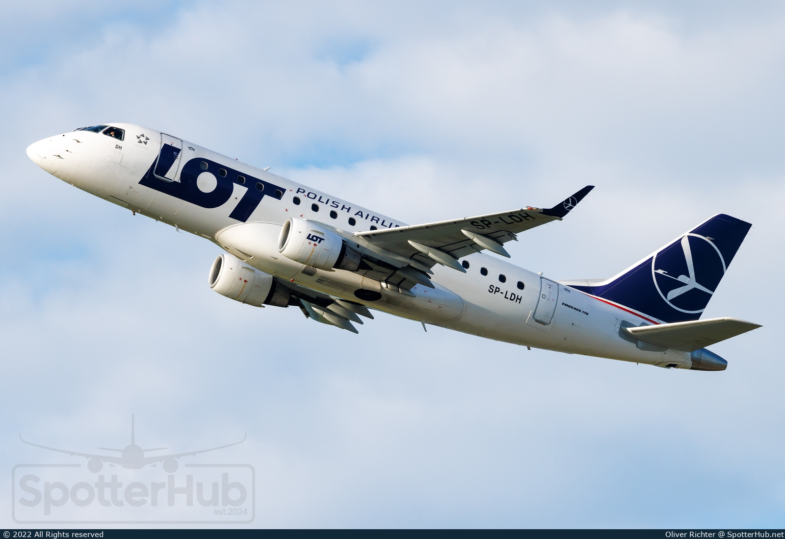 Photo of SP-LDH - Embraer ERJ-170LR operated by LOT Polish Airlines