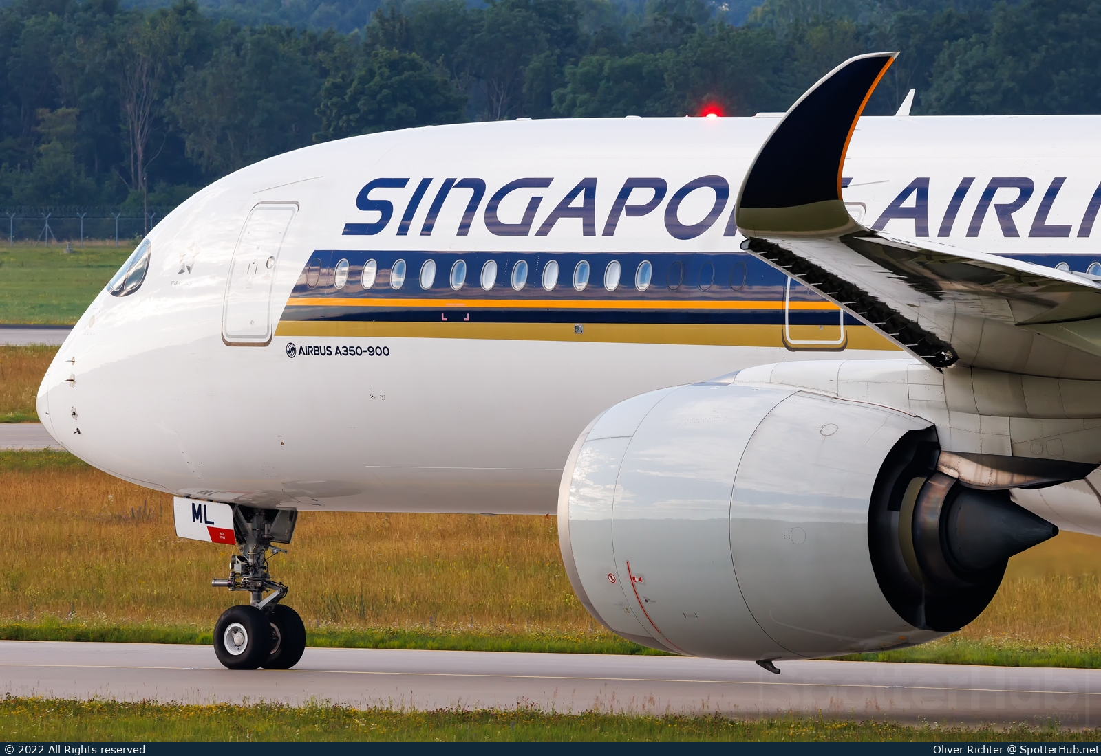 Photo of 9V-SML - Airbus A350-941 operated by Singapore Airlines