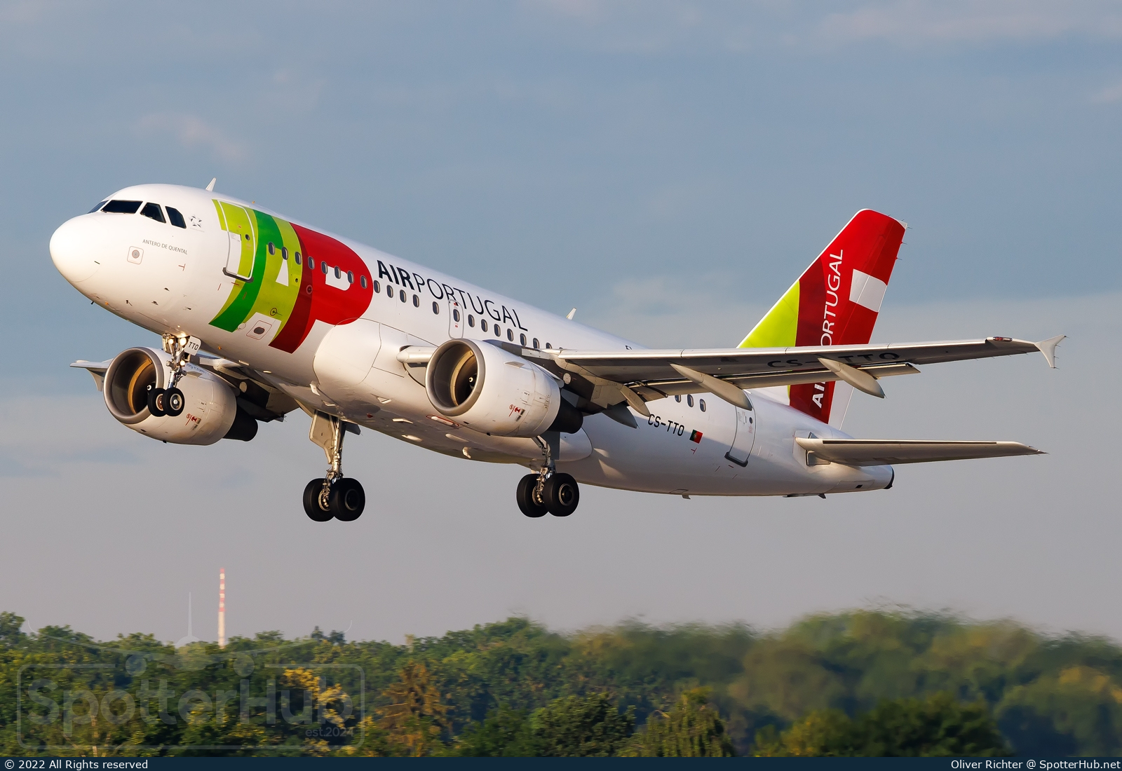 Photo of CS-TTO - Airbus A319-111 operated by TAP Air Portugal