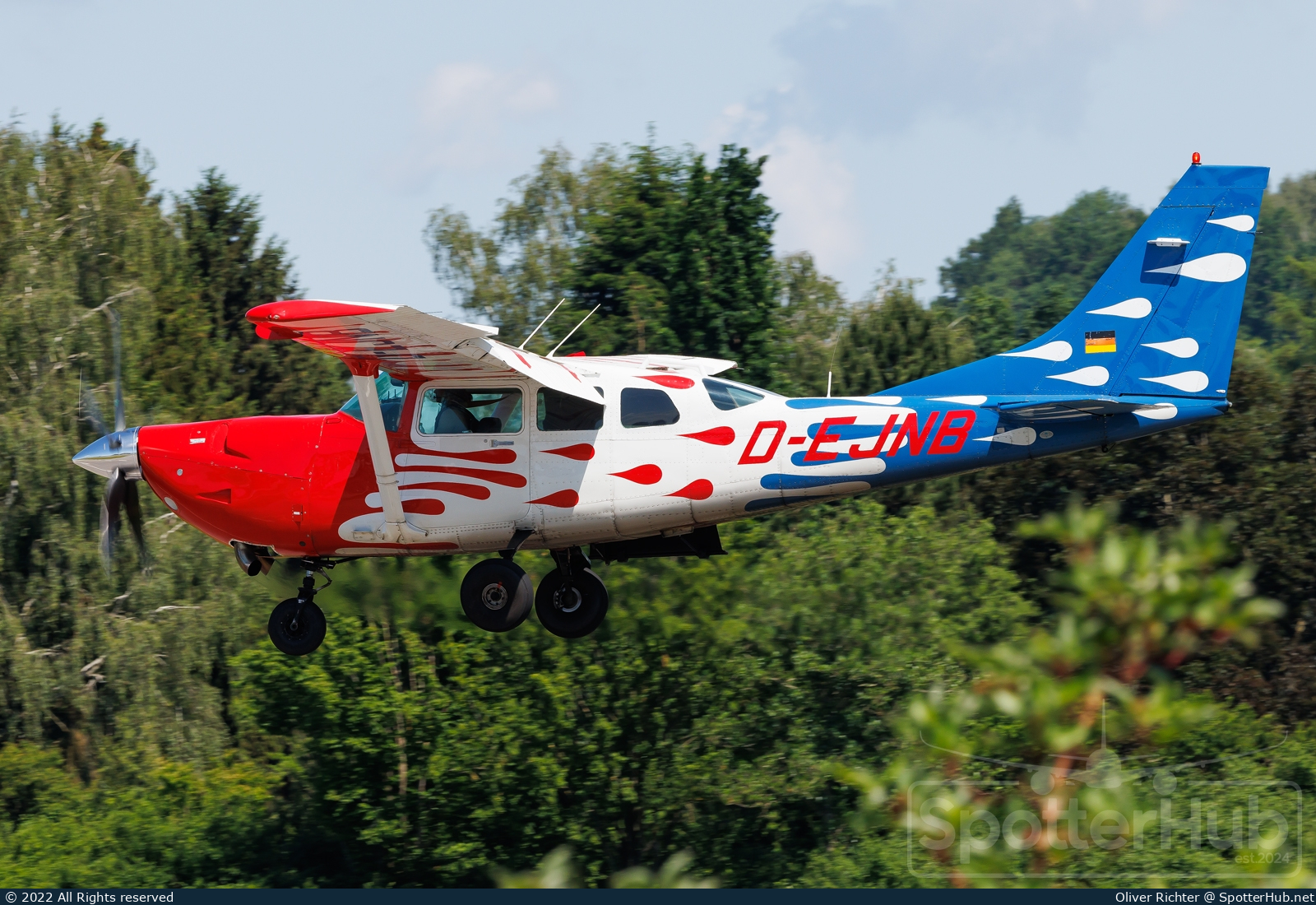 Photo of D-EJNB - Cessna U206G Soloy Turbine 206 operated by Skydive Exit