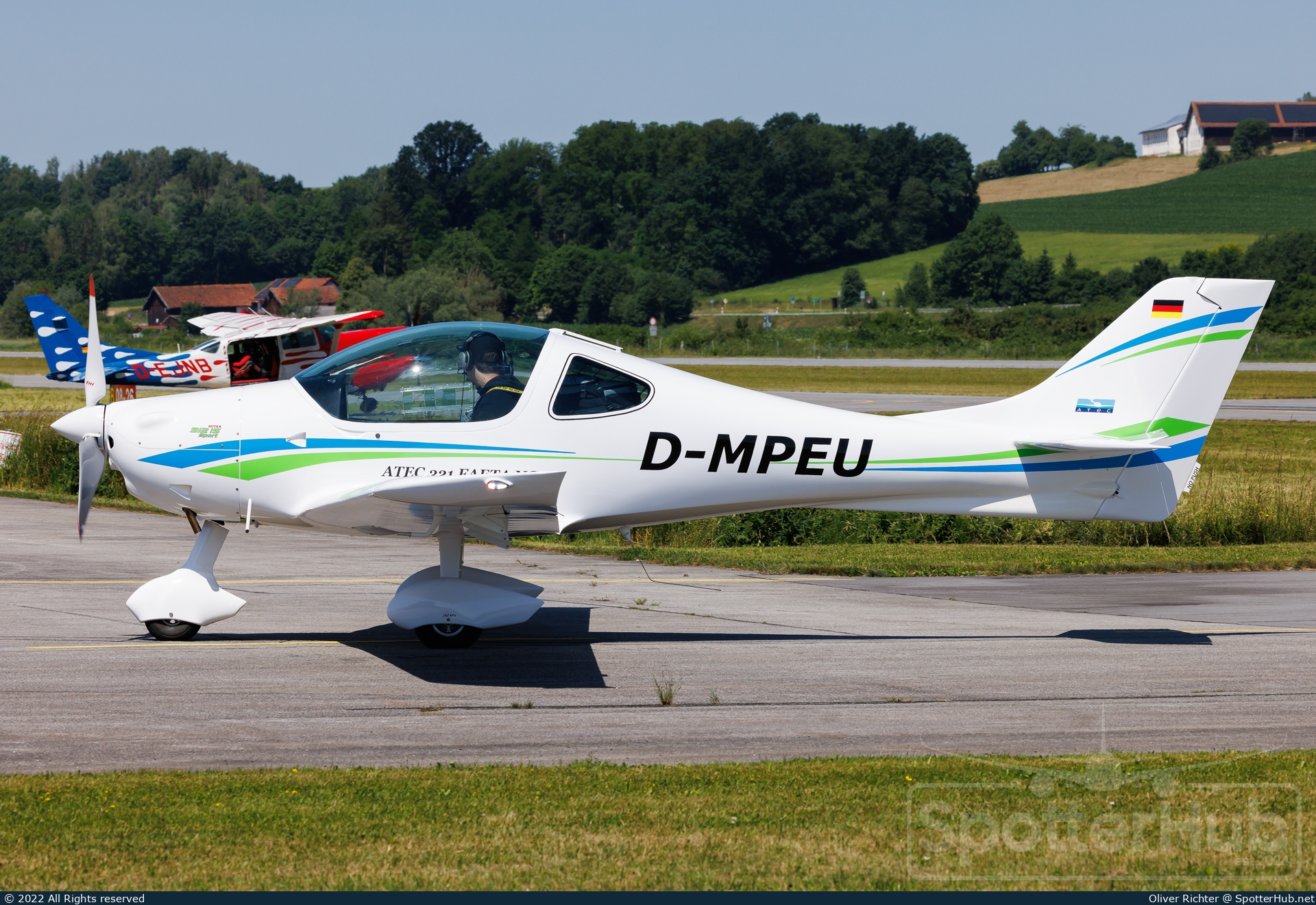 Photo of D-MPEU - ATEC 321 Faeta NG operated by Private