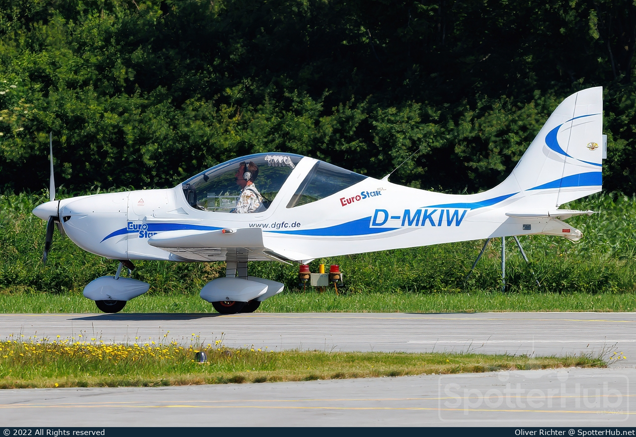 Photo of D-MKIW - Evektor EuroStar SL operated by DGFC Rottal-Inn