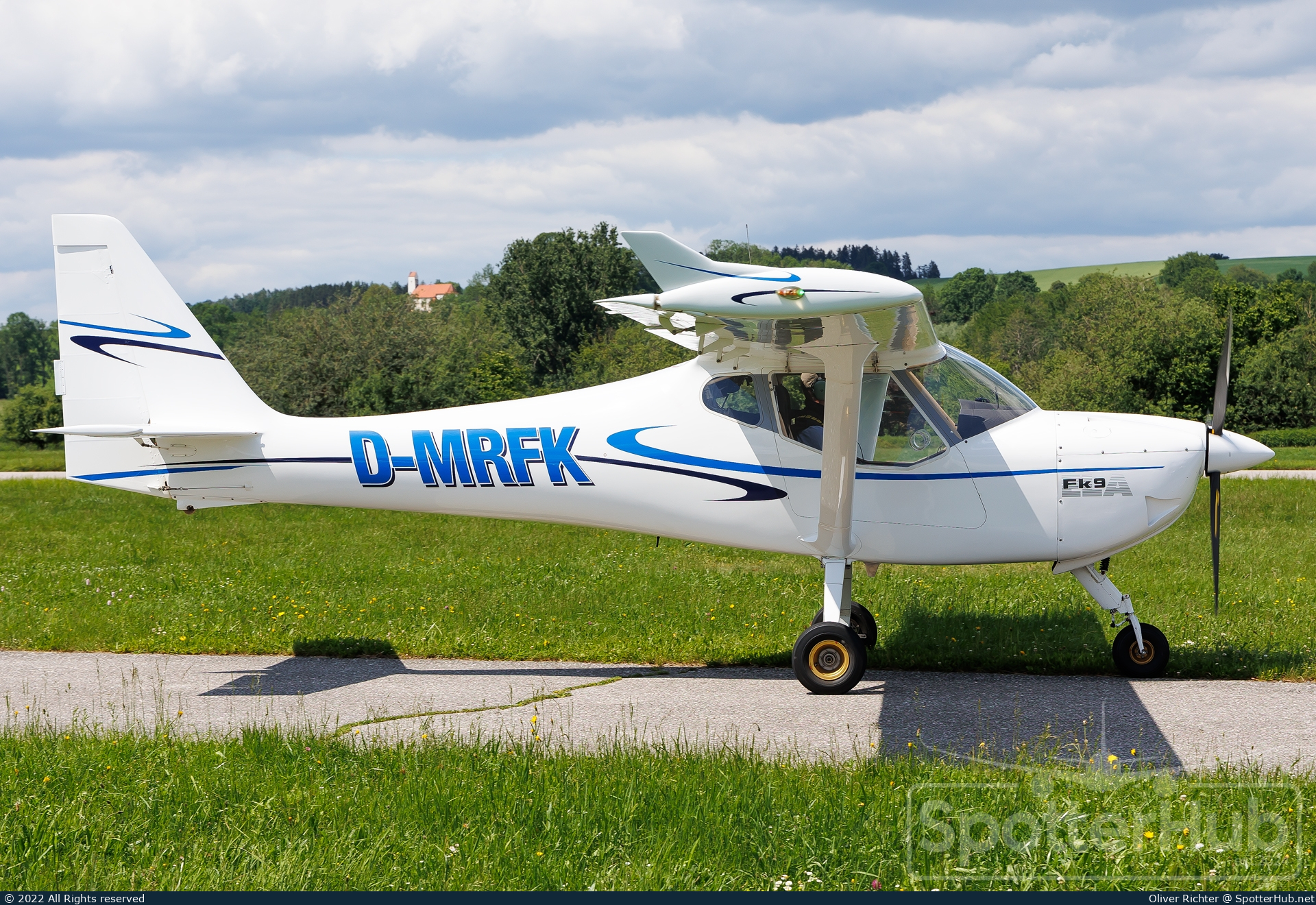 Photo of D-MRFK - FK-Lightplanes FK9 Mk.IV ELA operated by Private