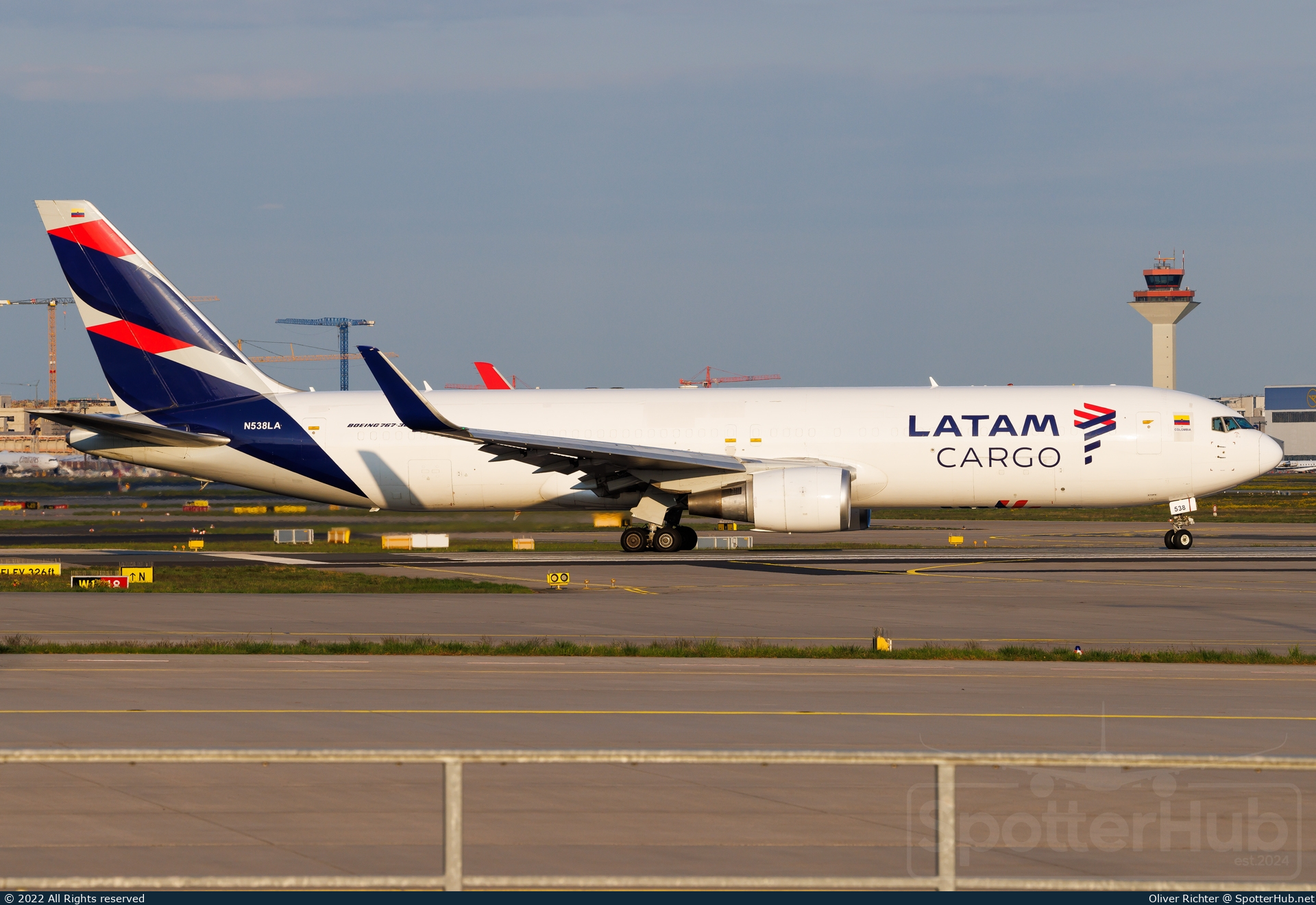 Photo of N538LA - Boeing 767-316(ER)(BCF) operated by LATAM Cargo Colombia