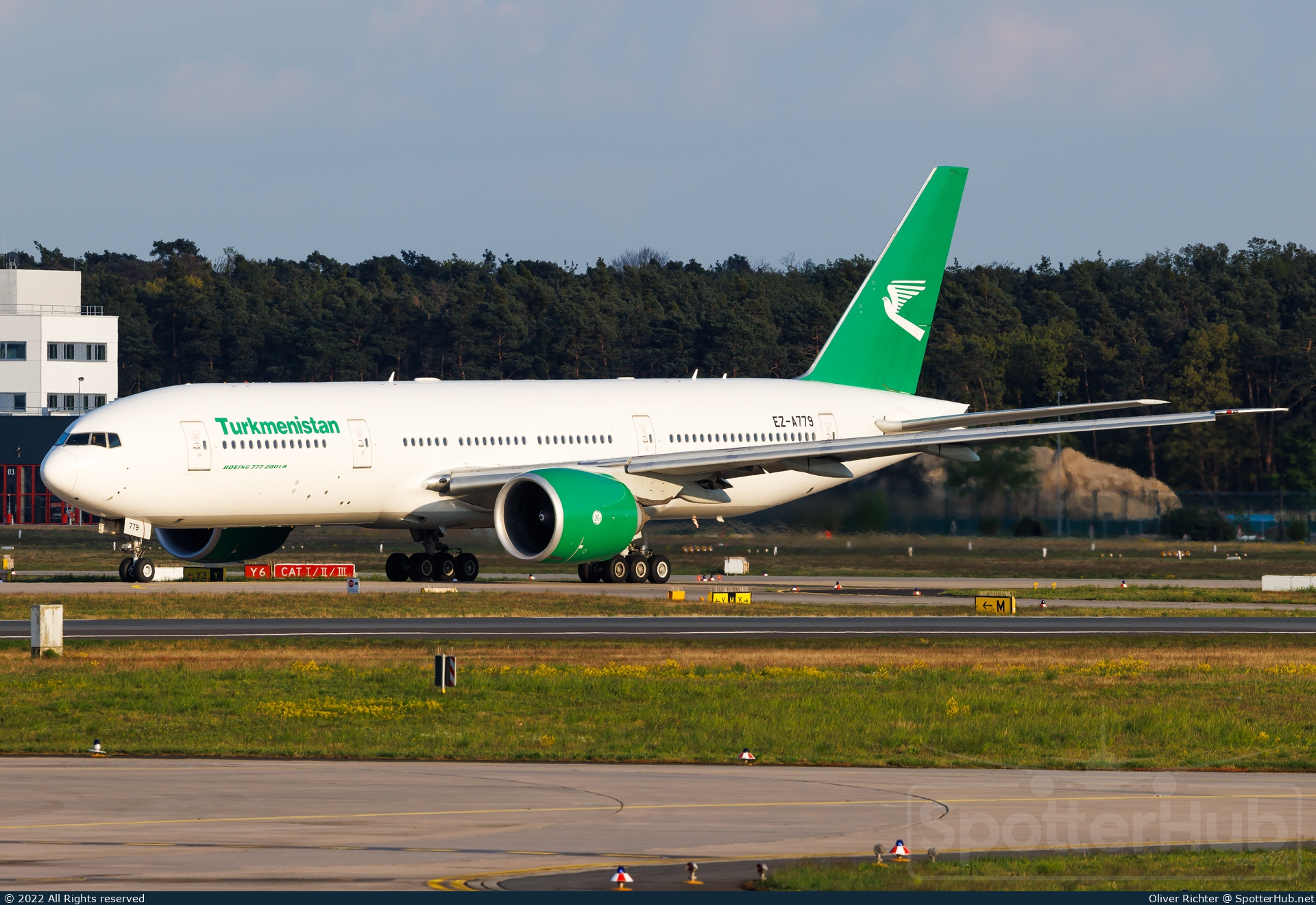 Photo of EZ-A779 - Boeing 777-22K(LR) operated by Turkmenistan Airlines