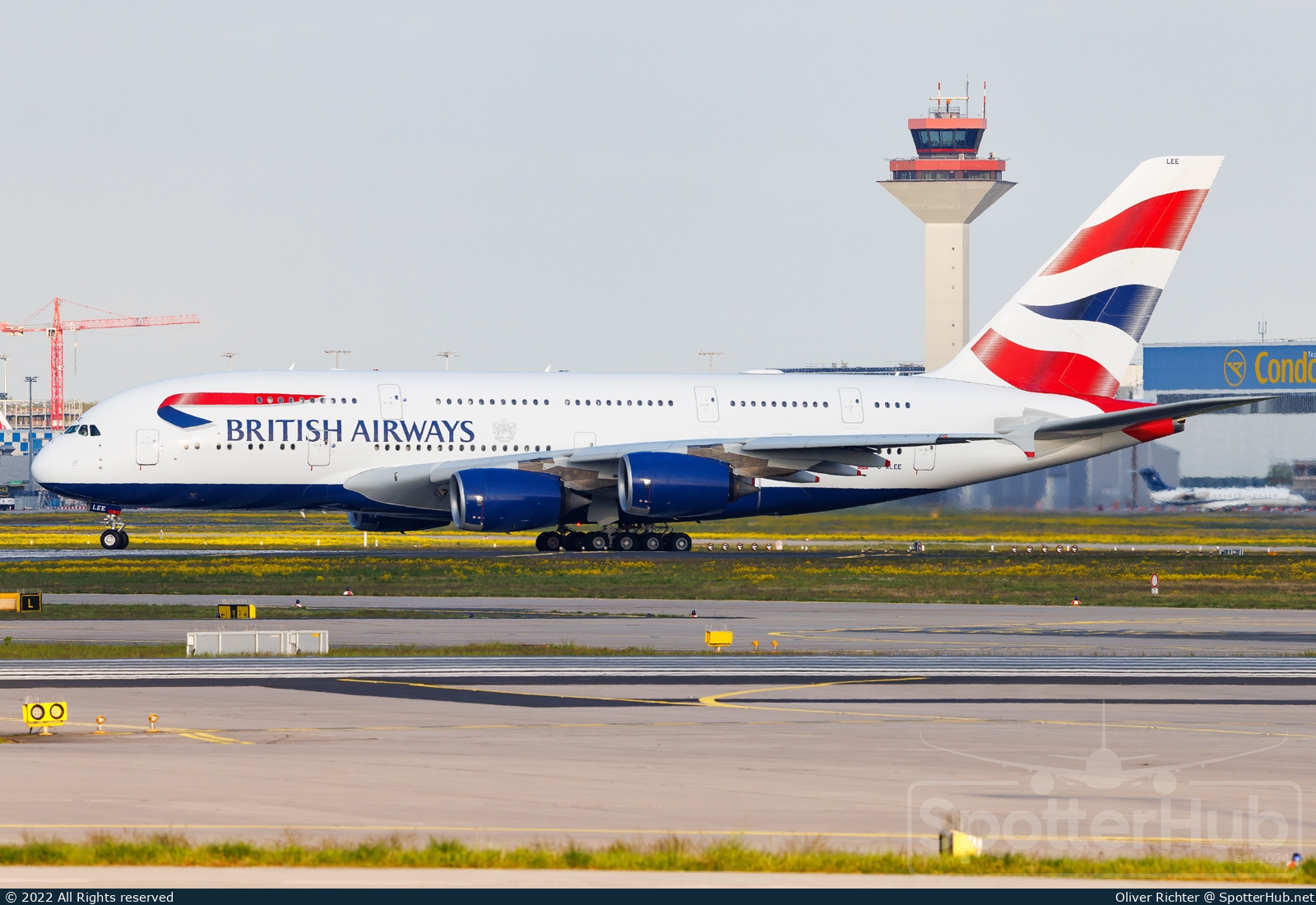 Photo of G-XLEE - Airbus A380-841 operated by British Airways