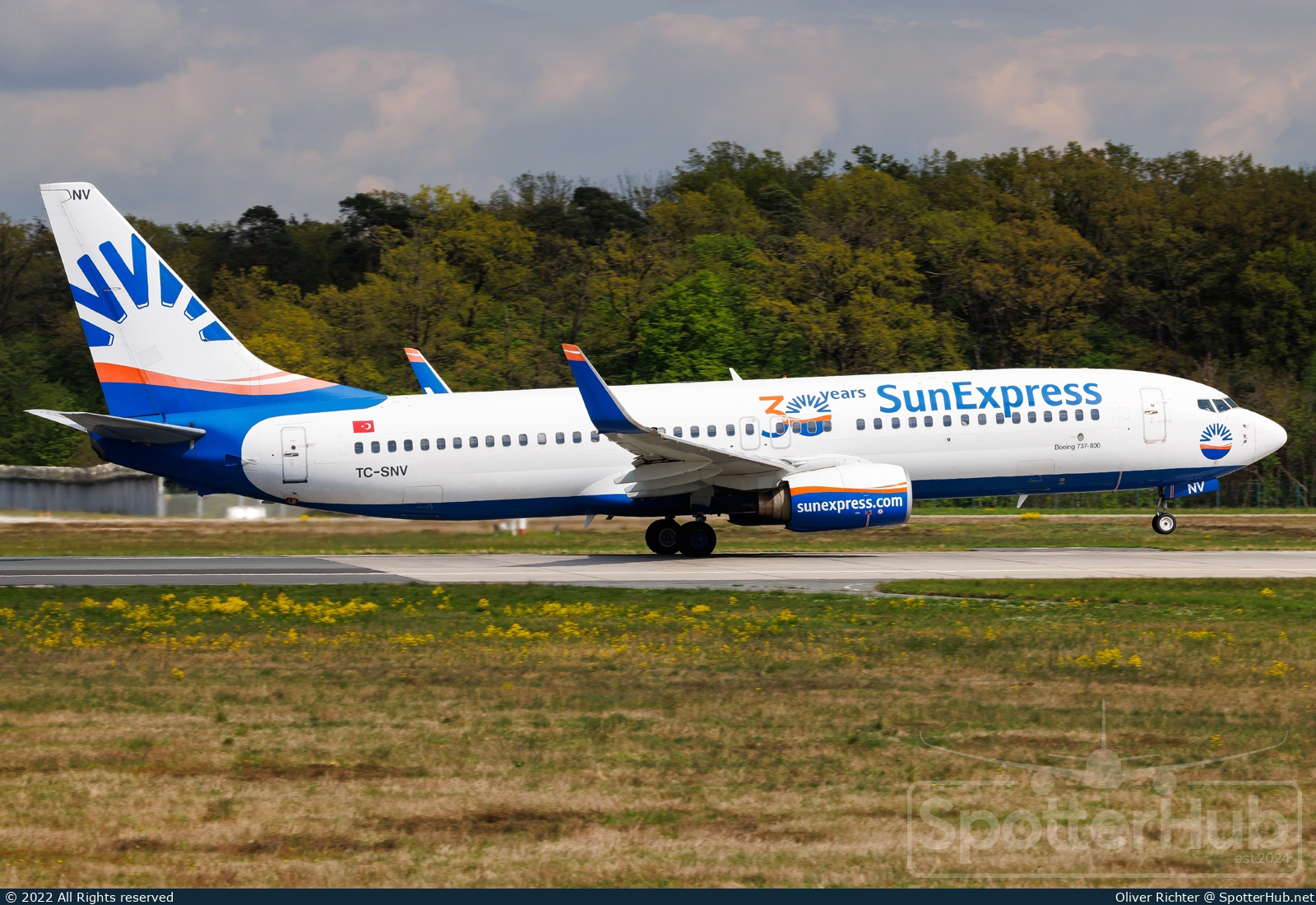 Photo of TC-SNV - Boeing 737-86J operated by SunExpress