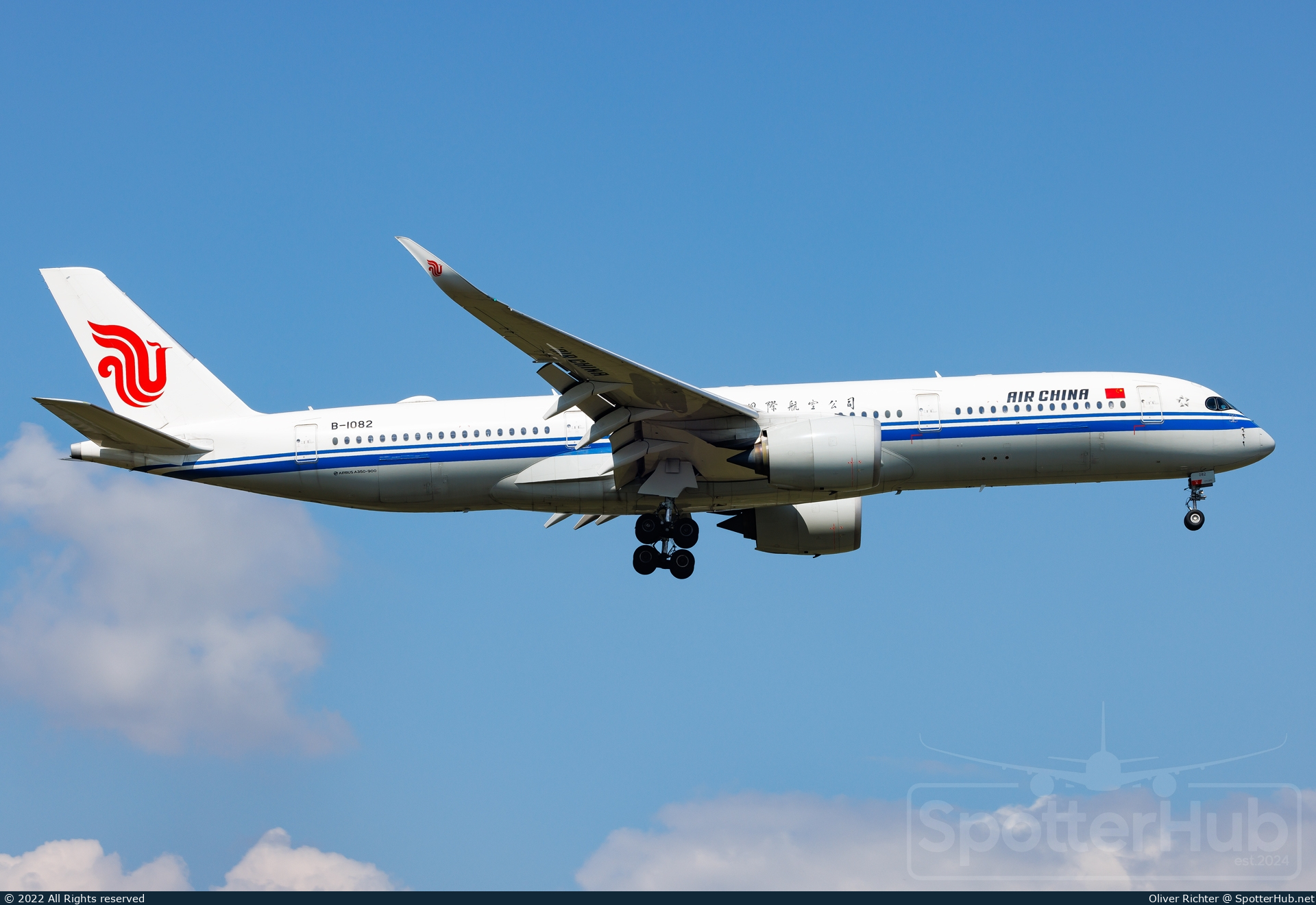 Photo of B-1082 - Airbus A350-941 operated by Air China