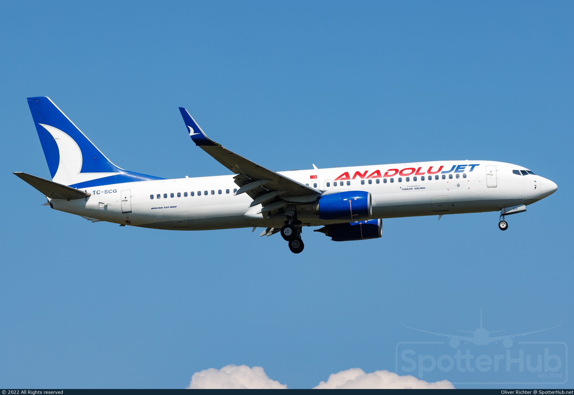 Photo of TC-SCG - Boeing 737-8AL operated by AnadoluJet (opb SunExpress)
