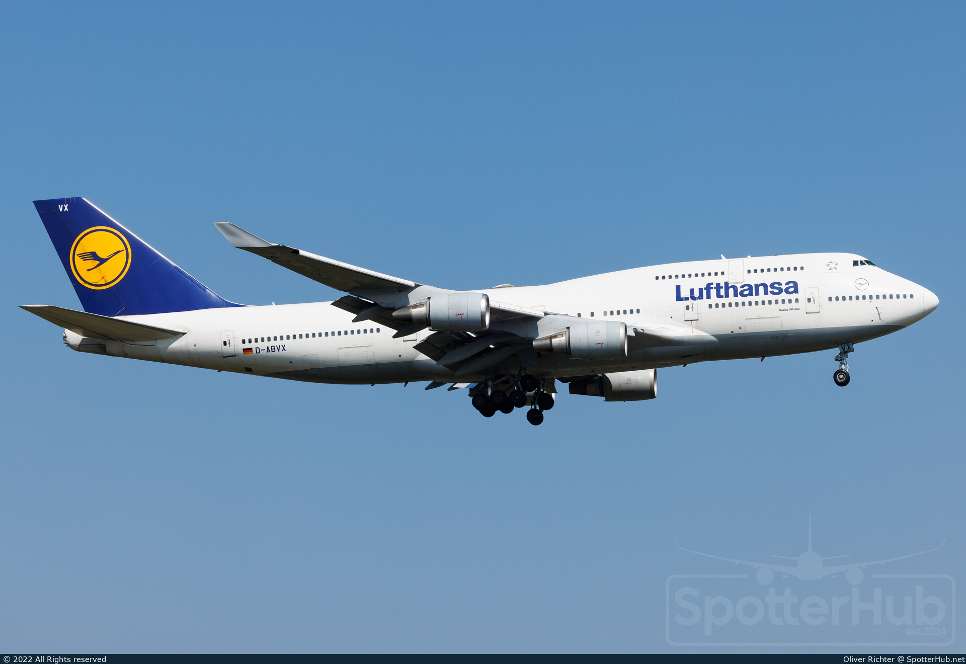 Photo of D-ABVX - Boeing 747-430 operated by Lufthansa